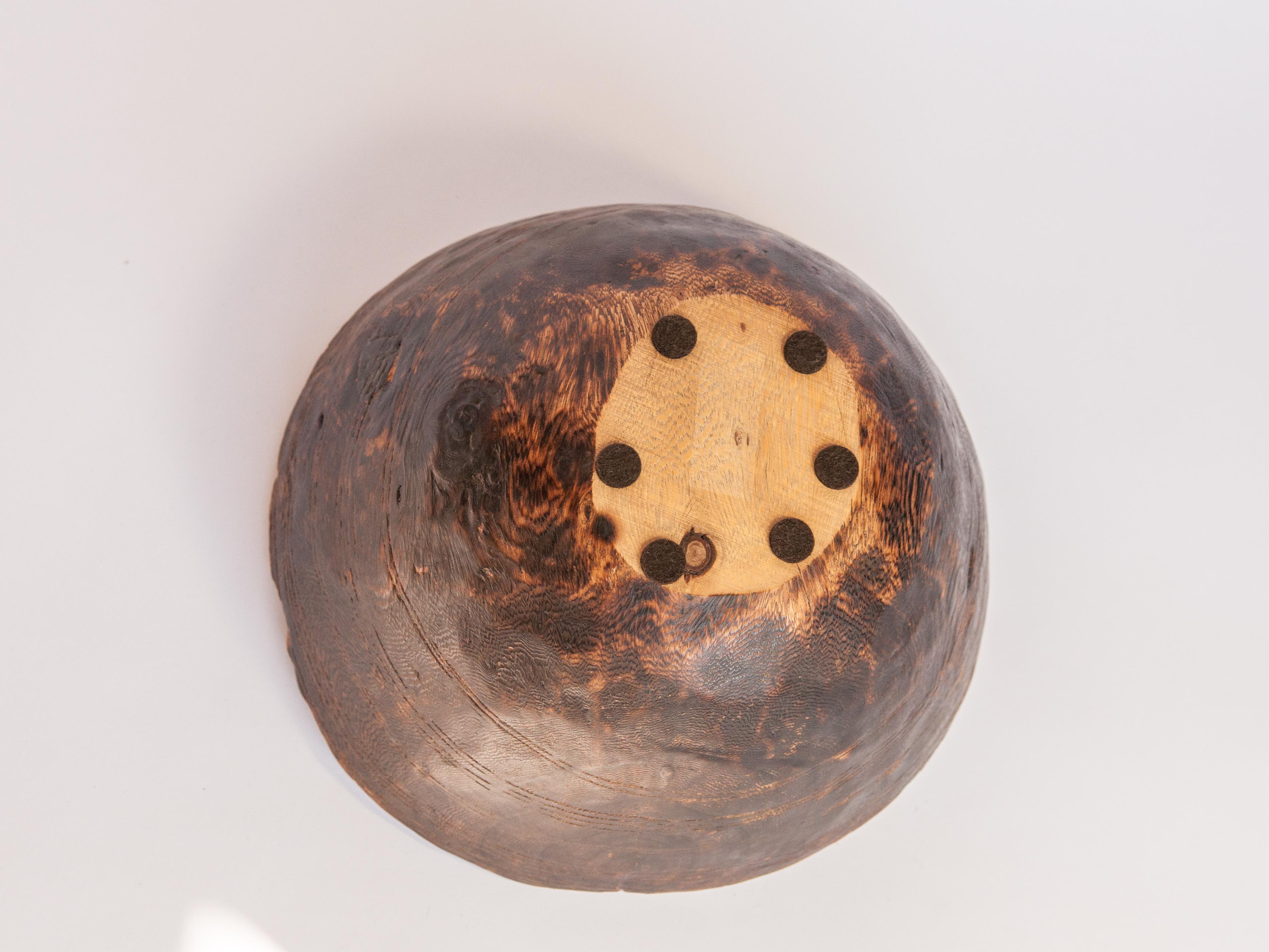 Tribal Wooden Bowl, Strongly Figured Wood, Tuareg, West Africa, Mid-20th Century 8