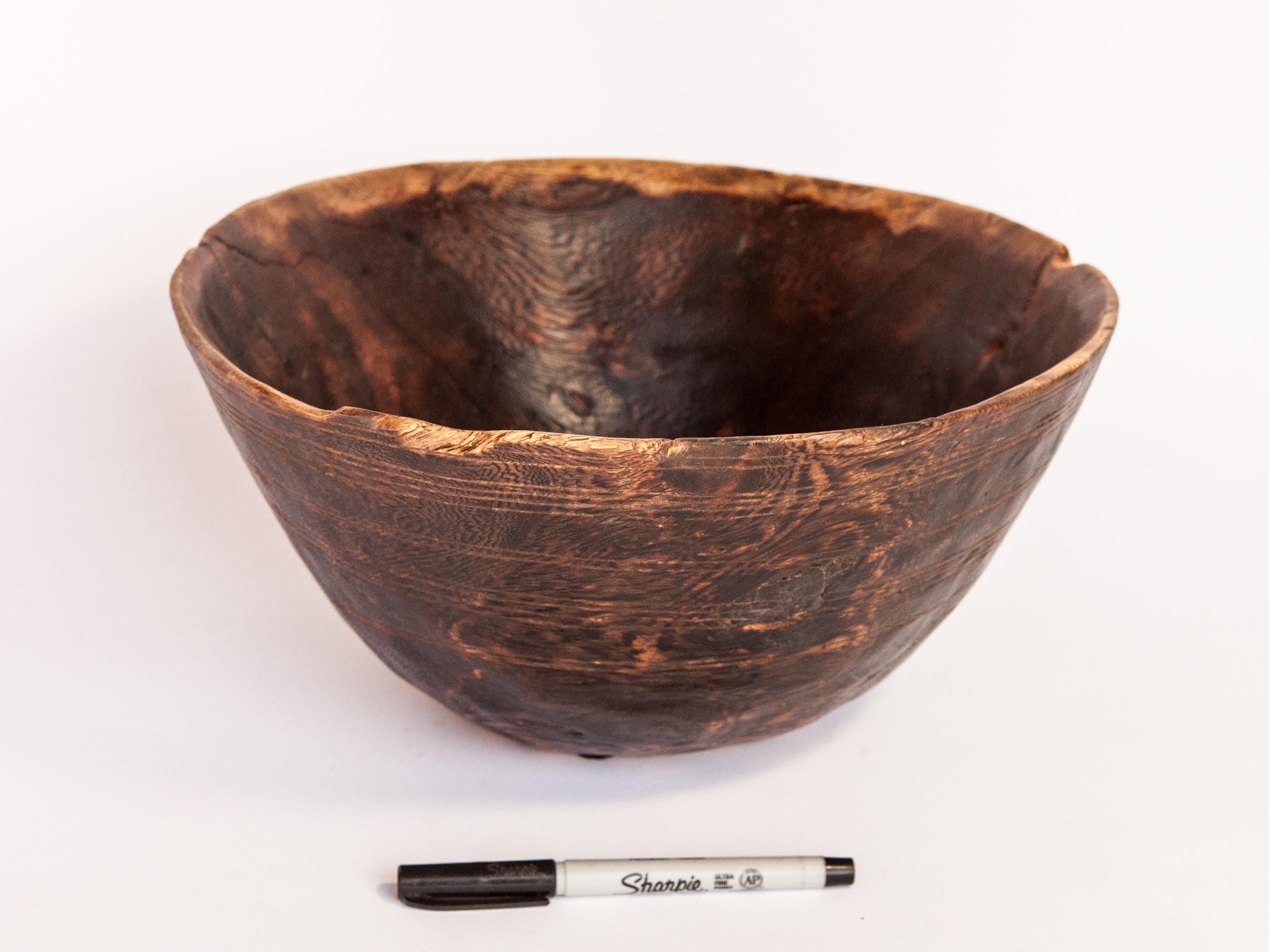 Tribal Wooden Bowl, Strongly Figured Wood, Tuareg, West Africa, Mid-20th Century 9