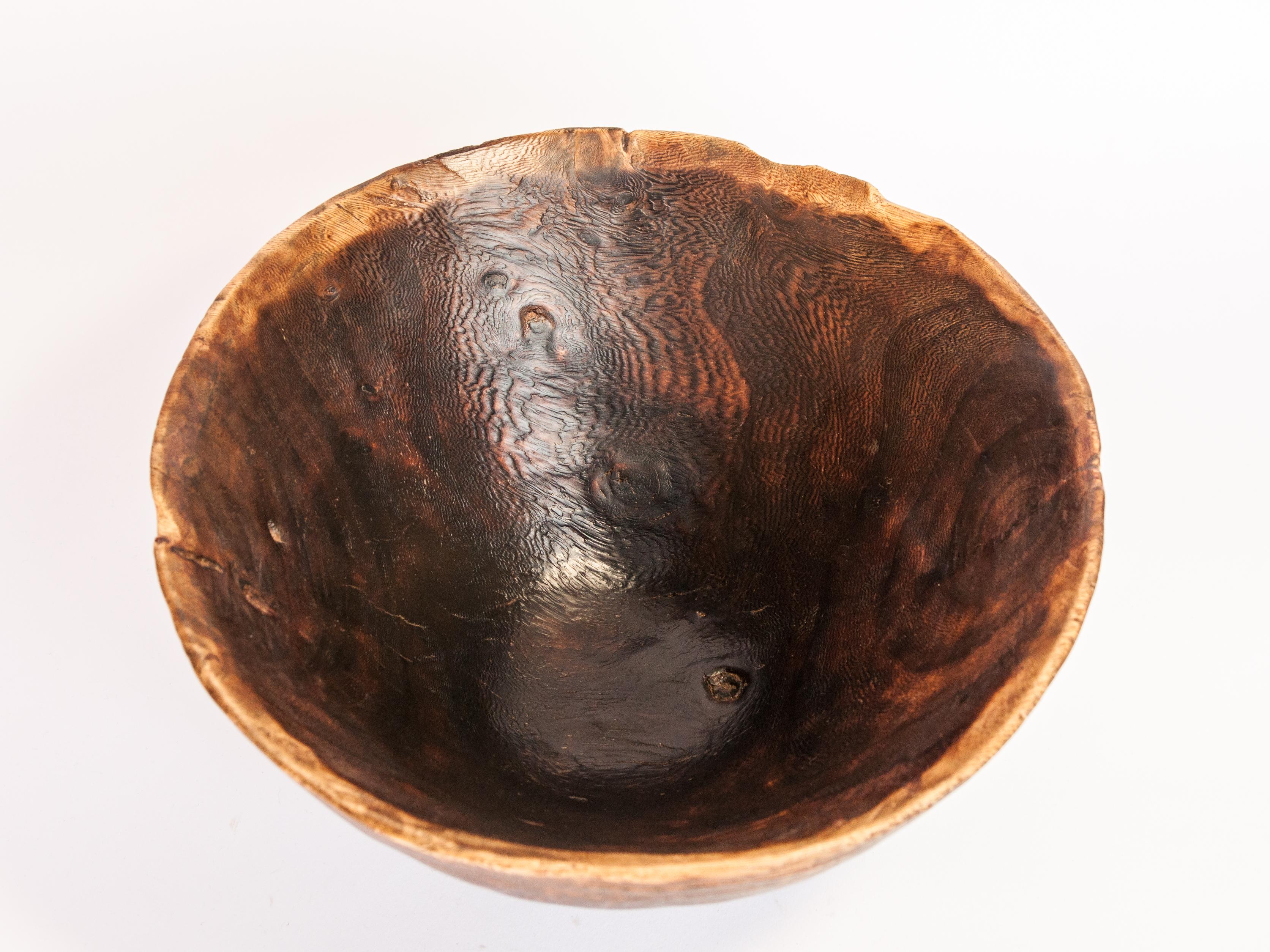 Sahrawi Tribal Wooden Bowl, Strongly Figured Wood, Tuareg, West Africa, Mid-20th Century