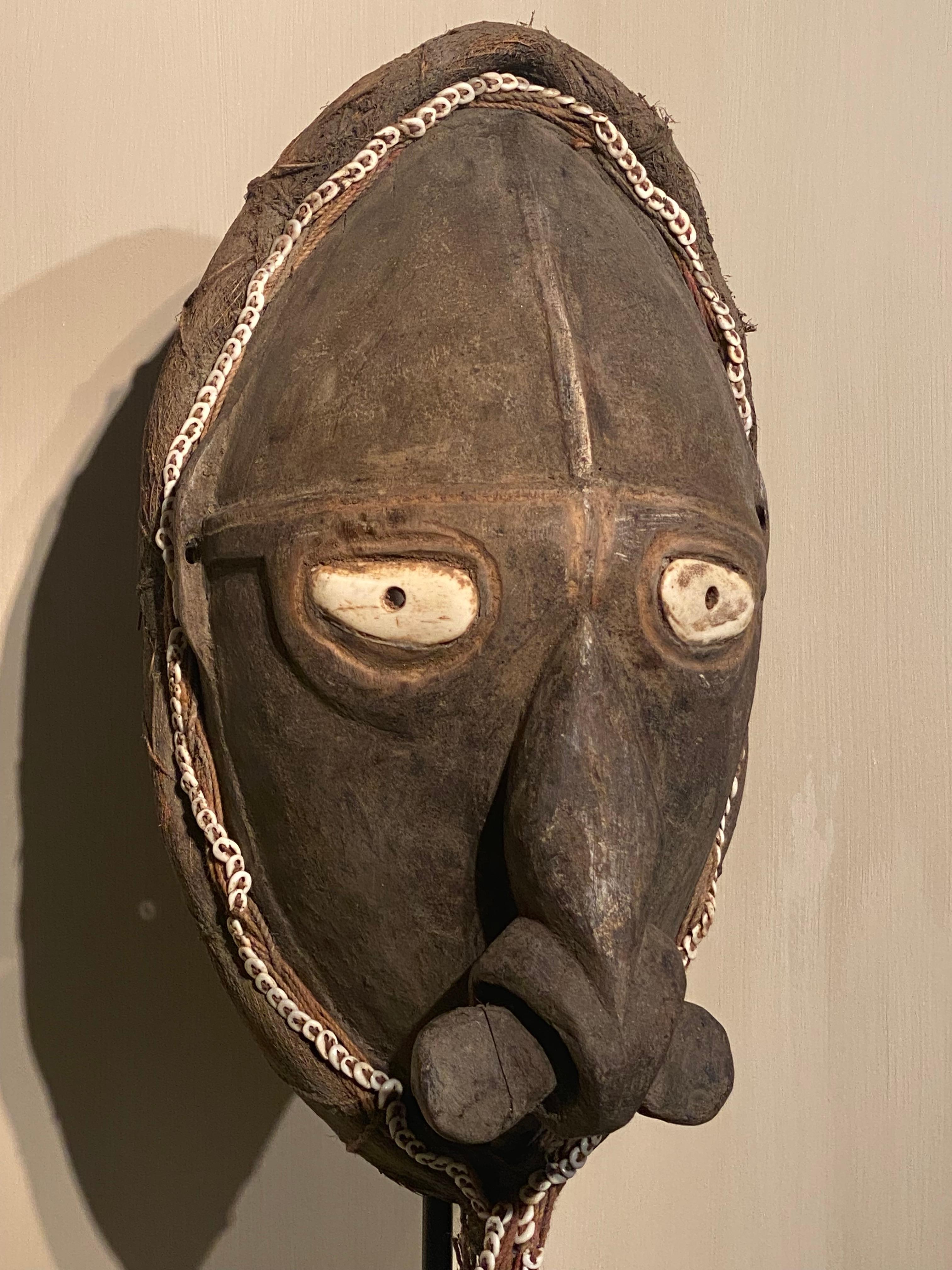 Hardwood Tribal Wooden mask from Papua New Guinea For Sale
