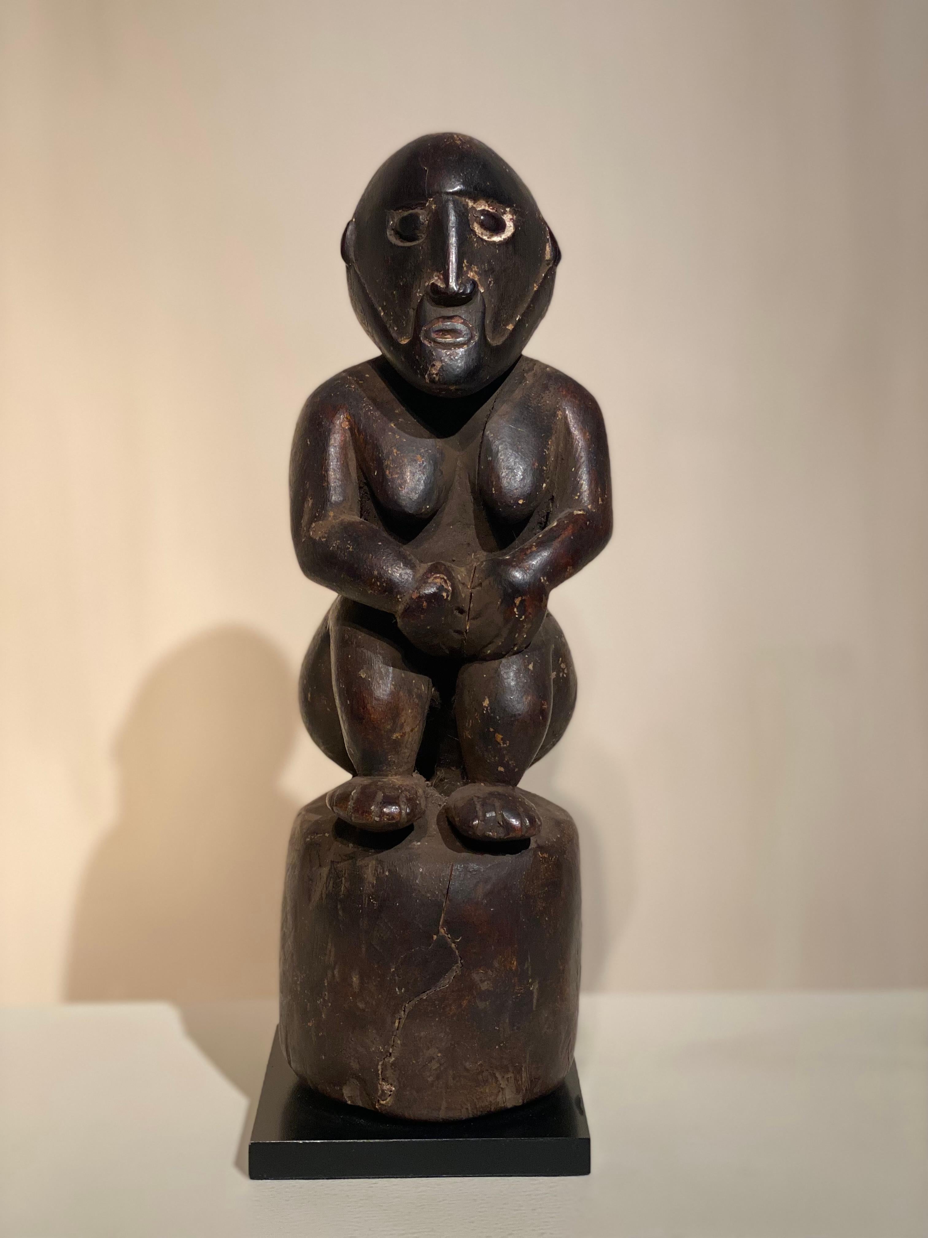 Fin du 20e siècle Statue tribale de Papouasie-Nouvelle-Guinée en vente