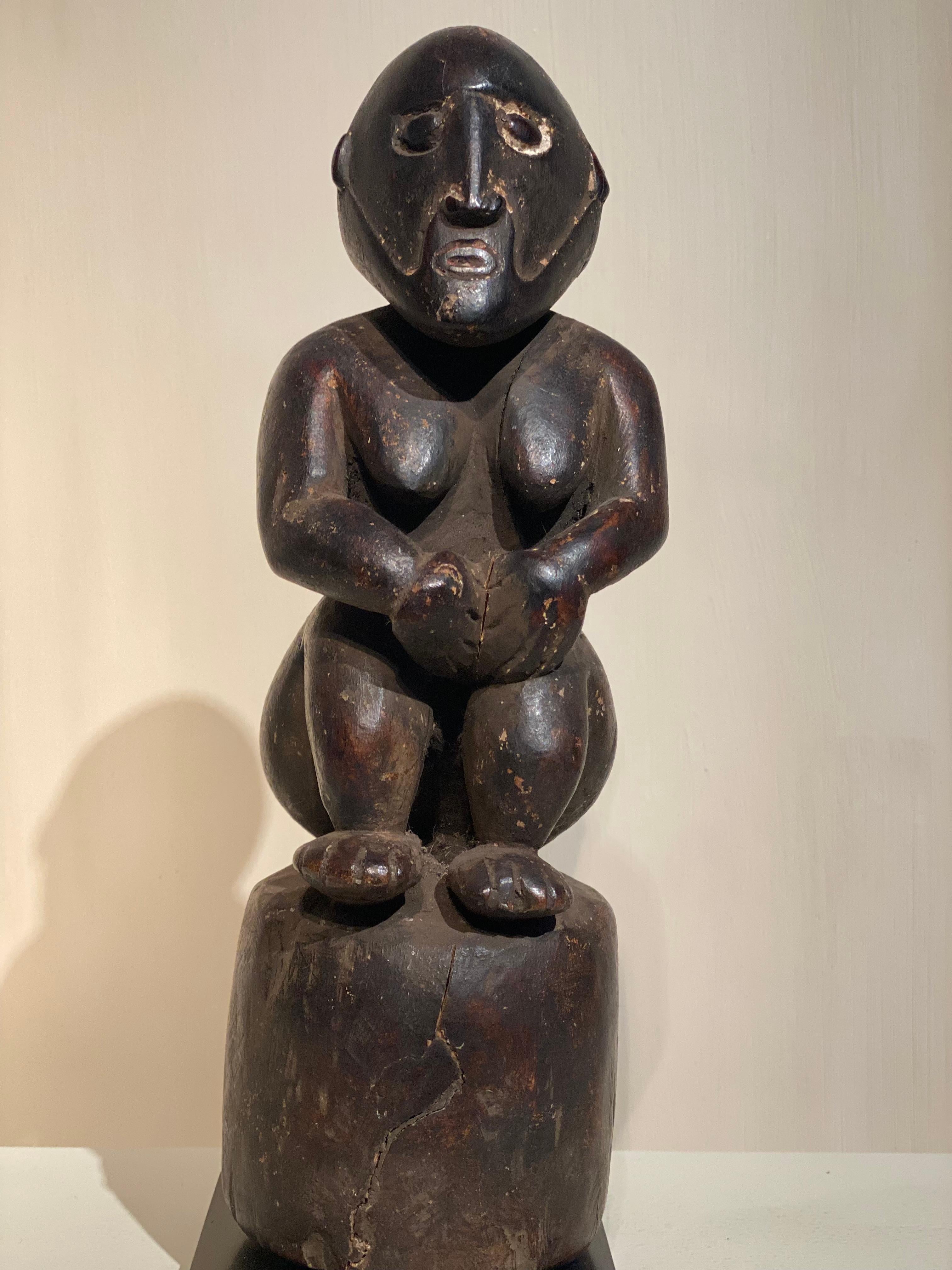 Bois Statue tribale de Papouasie-Nouvelle-Guinée en vente