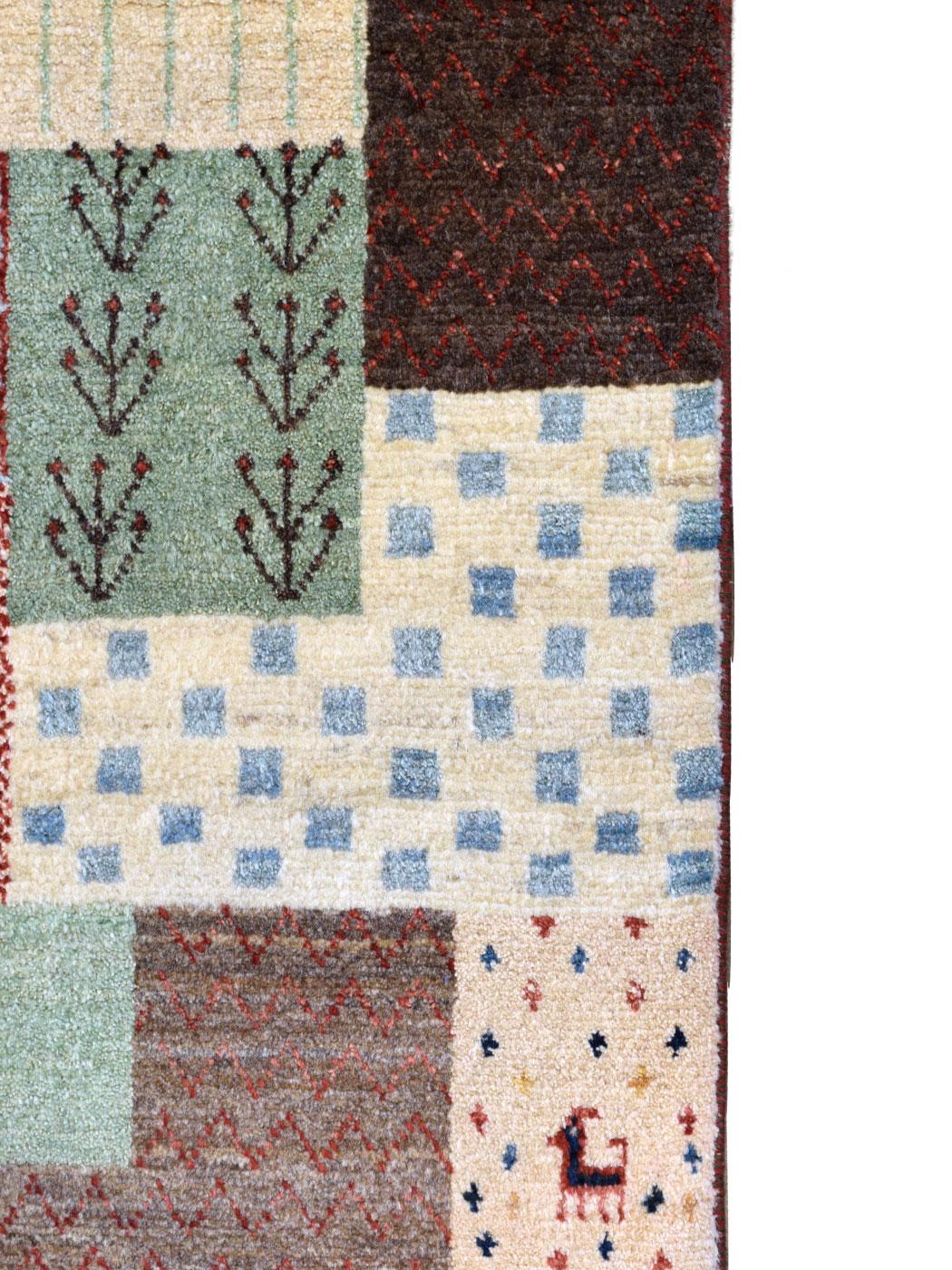 Stammeswolle Perserteppich, Blau, Rot, Creme und Brown, 3' x 6' (Persisch) im Angebot