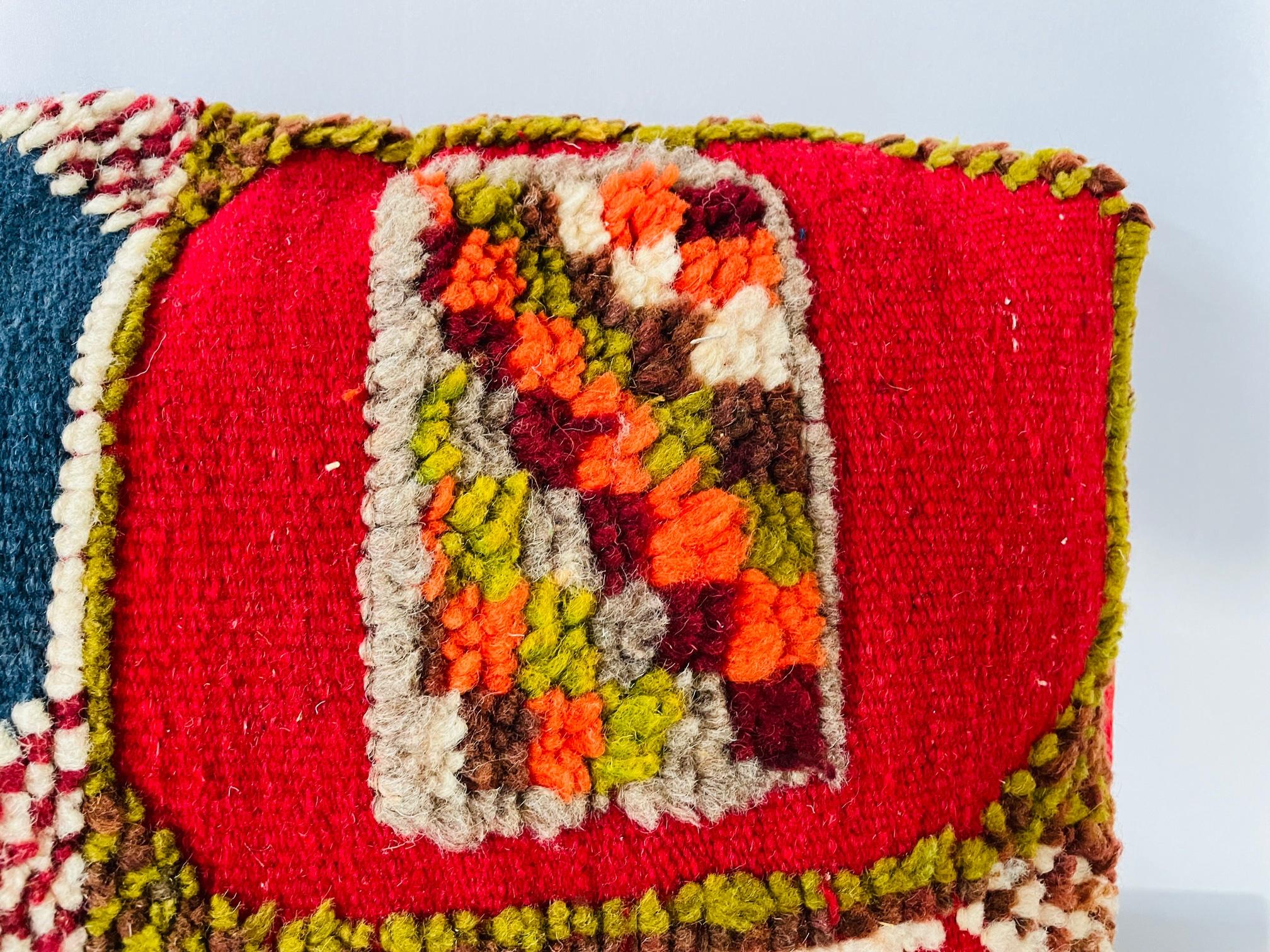Coussin ou oreiller Kilim vintage en laine tribale, une paire en vente 2