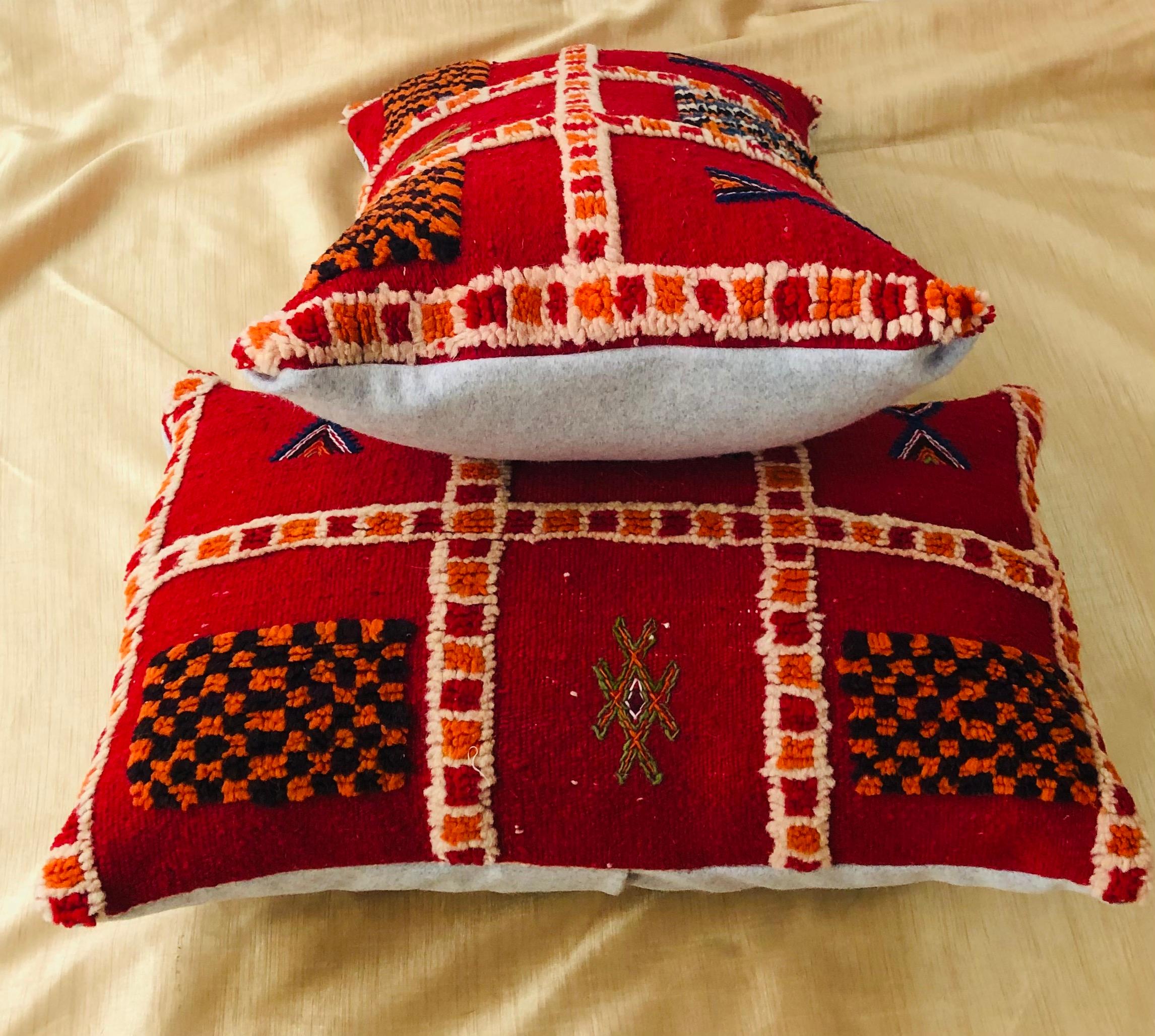 Cuscini Kilim vintage in lana tribale, una coppia in vendita 6