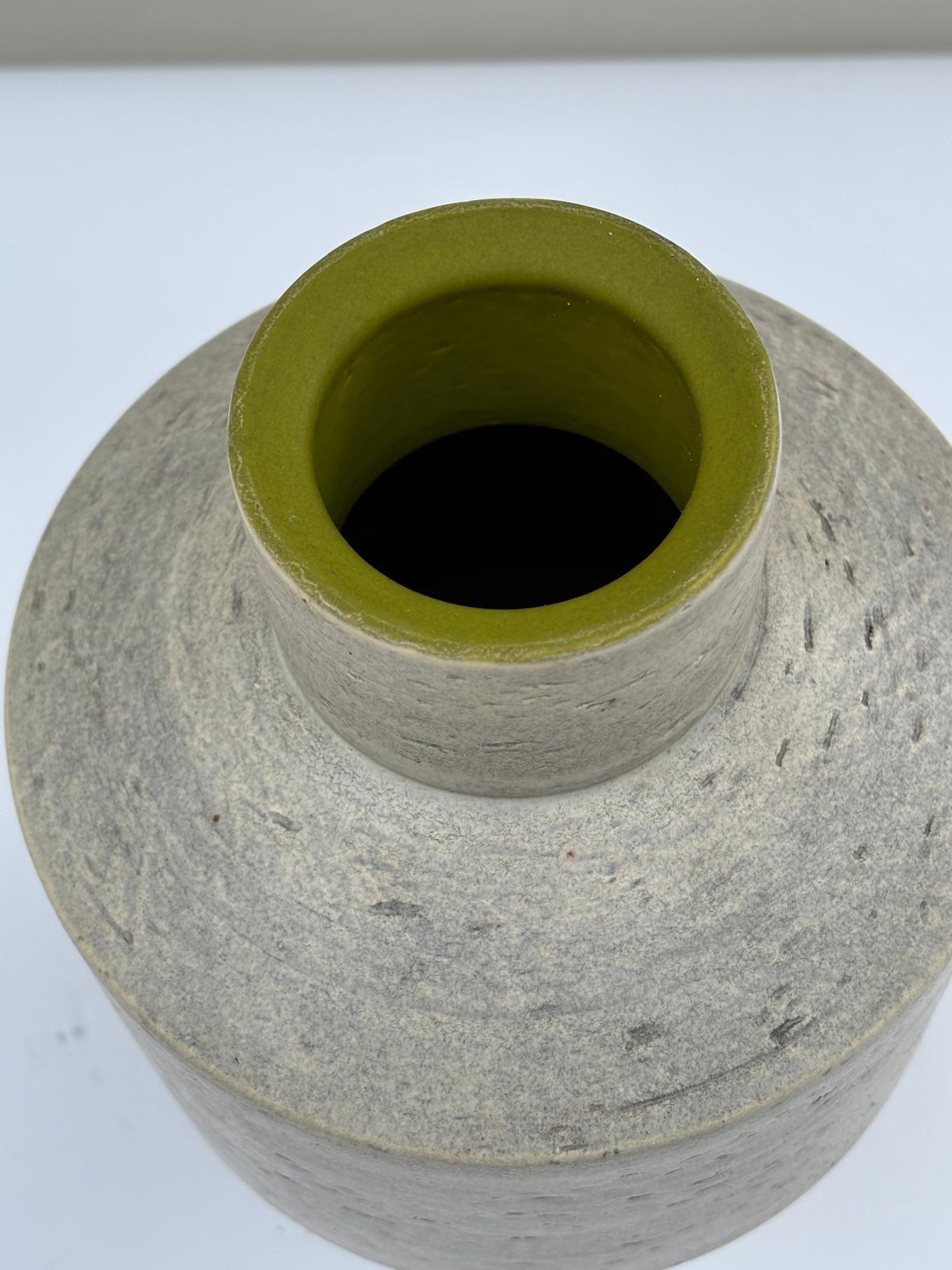 Italiano Vaso in ceramica Tribe d16 di Arik Levy per Bitossi Ceramiche in vendita
