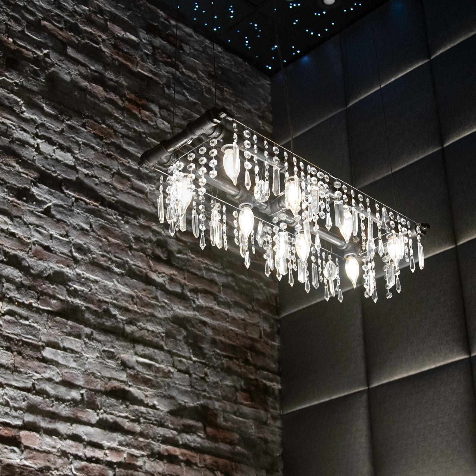 Tribeca-Mini- Banqueting-Kronleuchter, 8 Glühbirne, von Michael McHale (Postmoderne) im Angebot