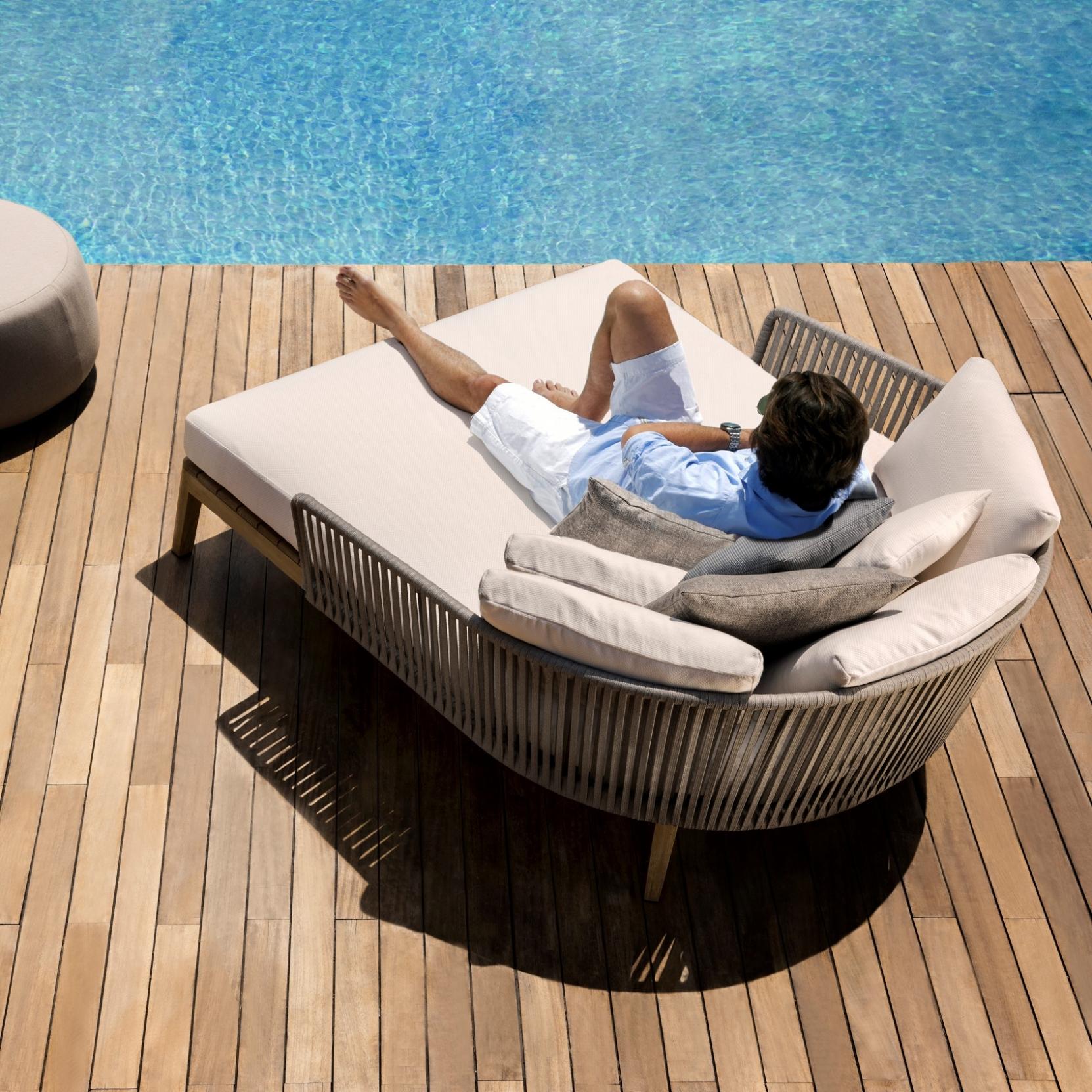 Belgian Tribe Mood Daybed by Studio Segers - Teak & Handwoven Tricord - Only structure For Sale