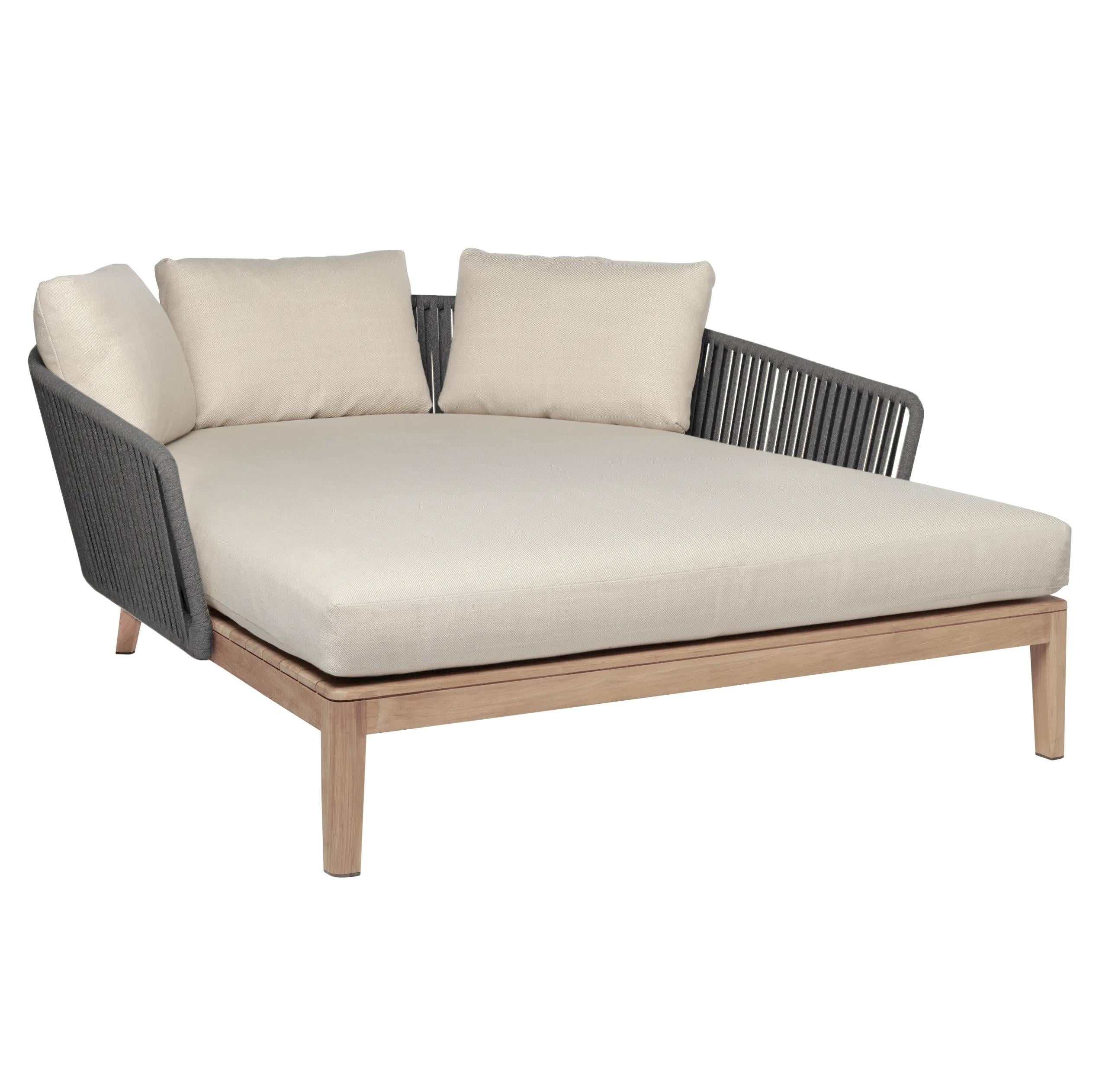 Tribe Mood Daybed by Studio Segers - Teak & Handwoven Tricord - Only structure In New Condition For Sale In Alcamo, IT