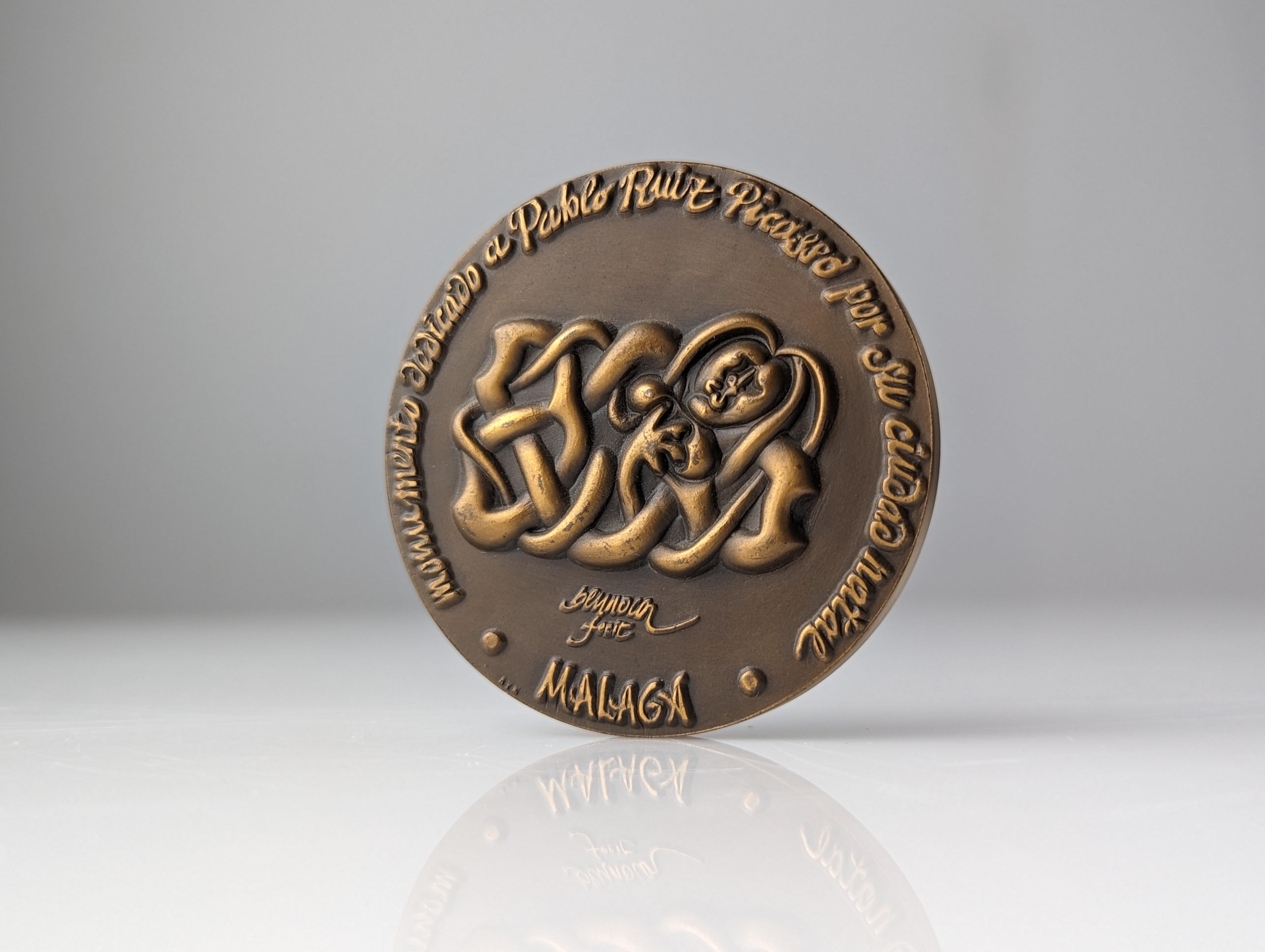 Médaille hommage à Picasso de Miguel Berrocal 1981 Bon état - En vente à Benalmadena, ES