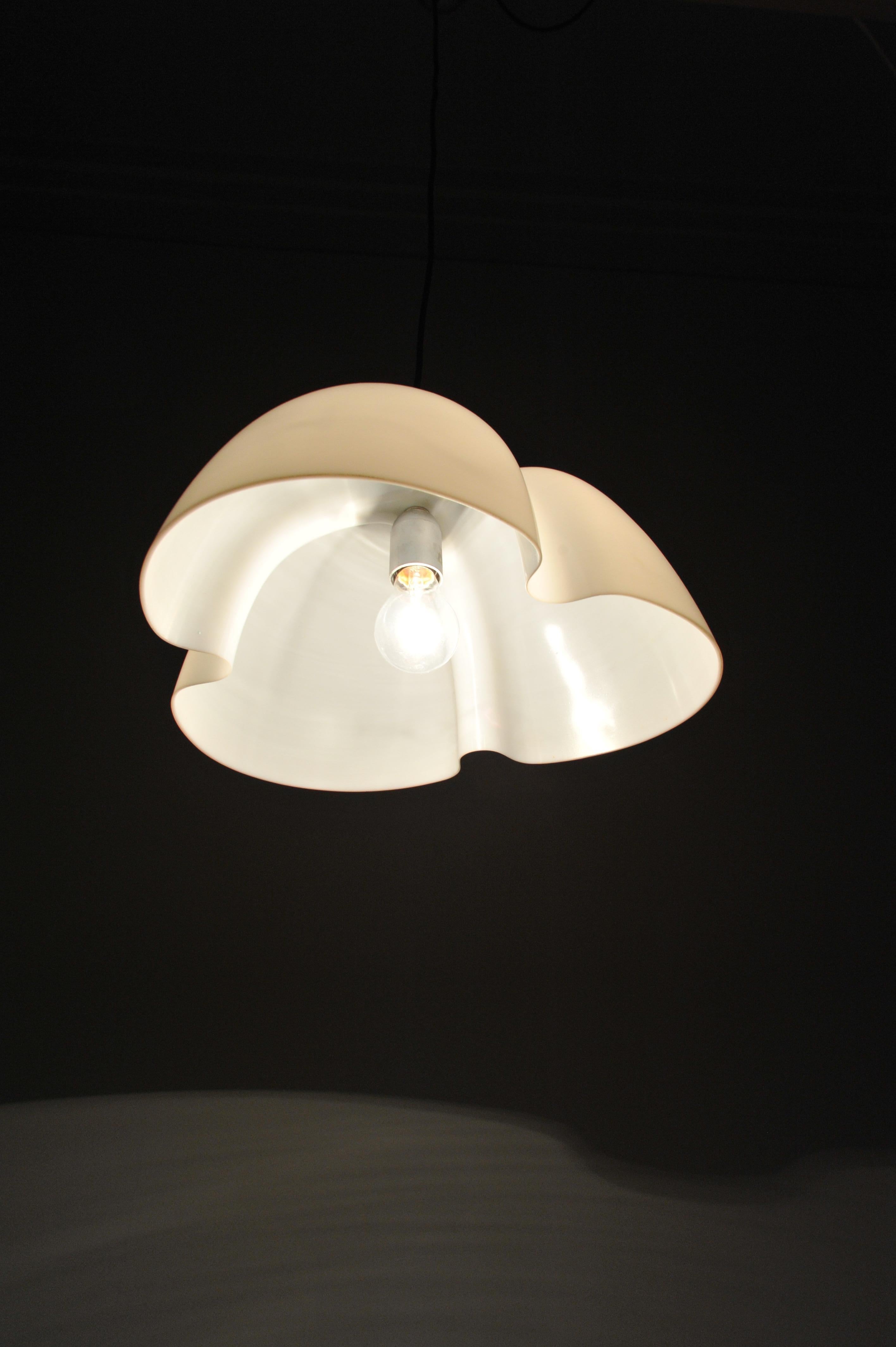 Verre Lampe Tricena par Ingo Maurer pour M-Design (années 1970) en vente