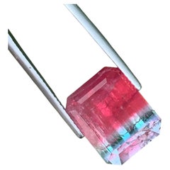 Tricolor Tourmaline 14 carats Raspberry Red Minty Blue Soft Blush Pink Gemstone