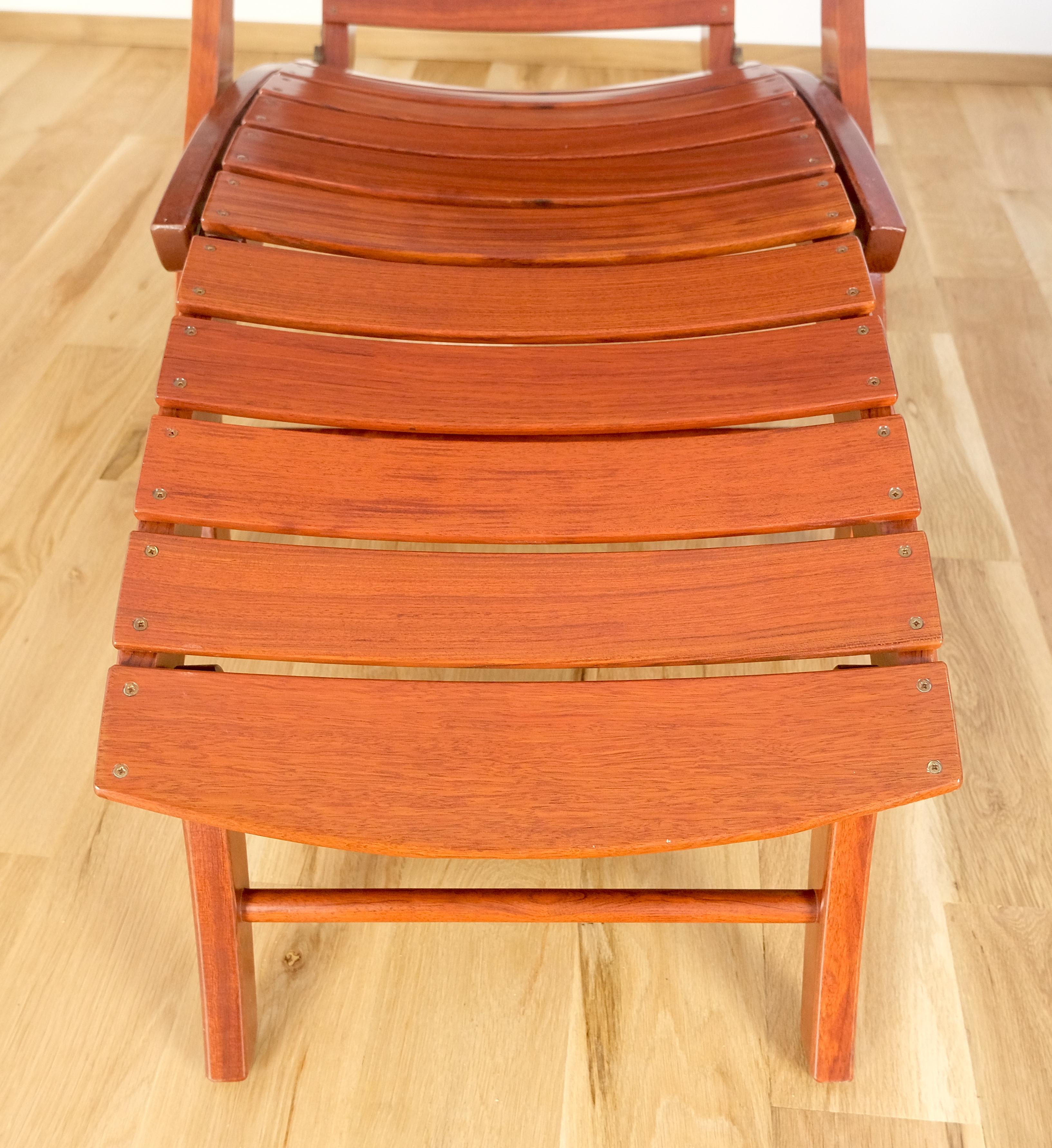 Francese Tricomfort Made in France SOLID Rosewood Sedie da salotto Ottomani Tavolino da caffè in vendita
