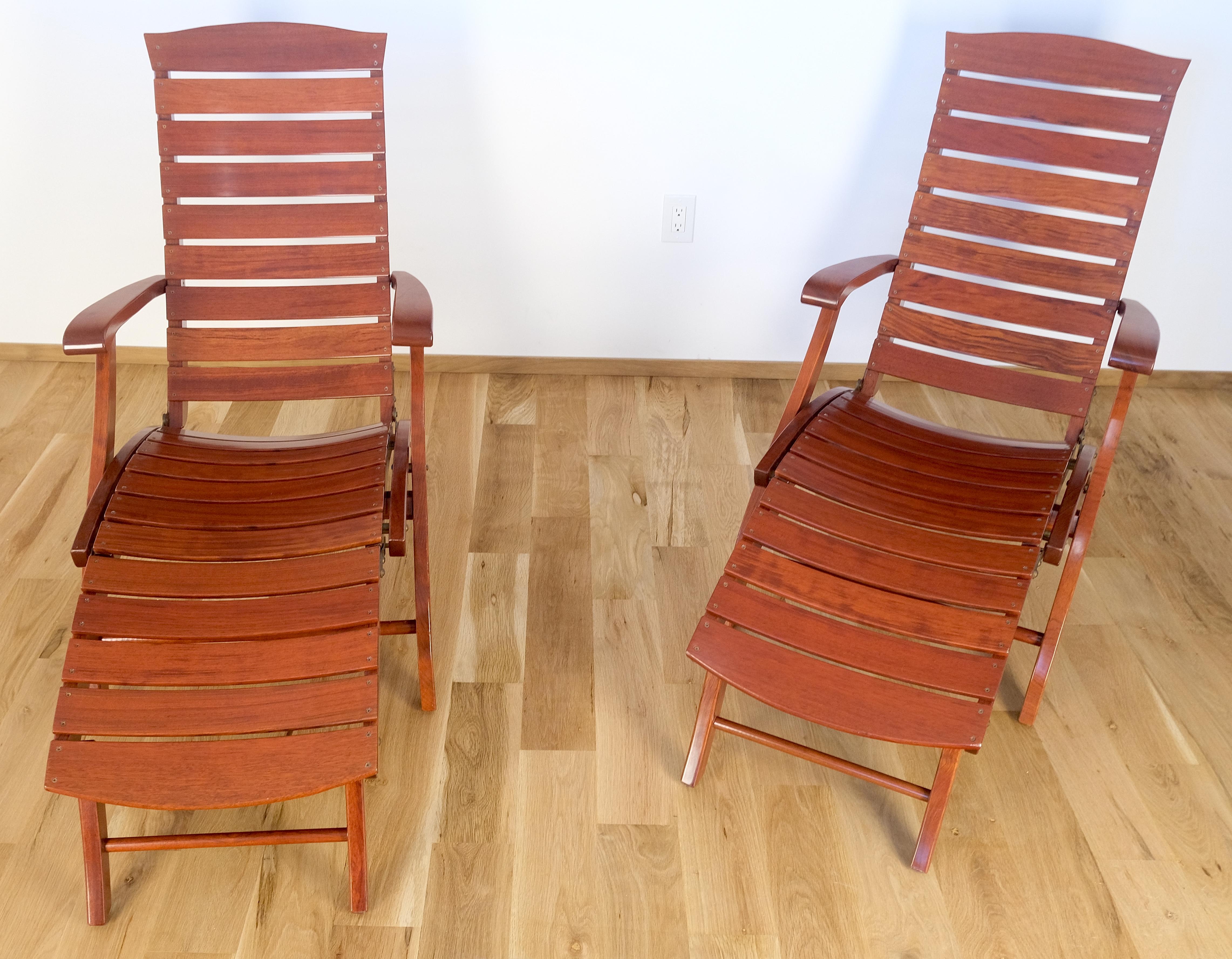 Laccato Tricomfort Made in France SOLID Rosewood Sedie da salotto Ottomani Tavolino da caffè in vendita