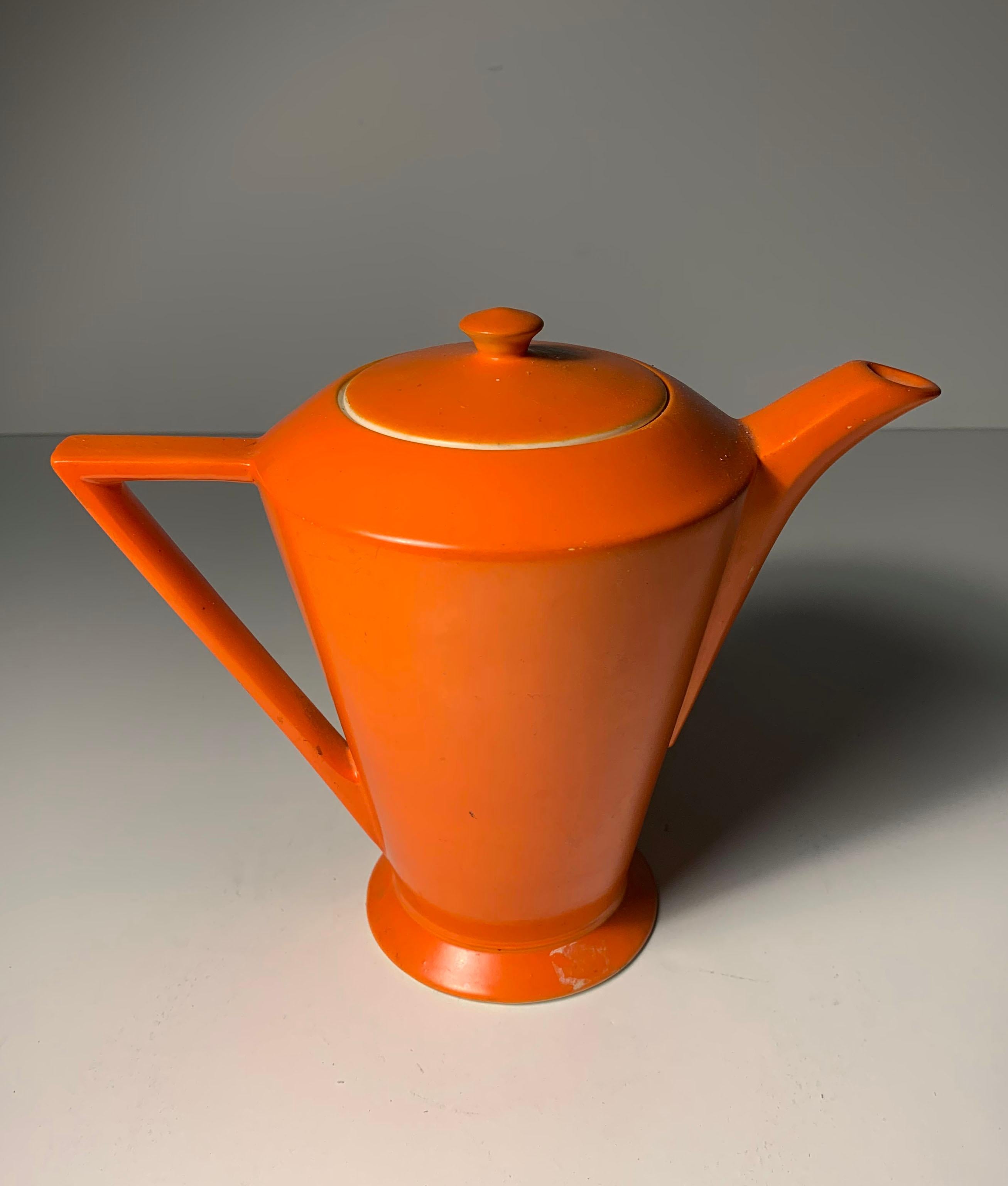 Tricorne Salem Deco Keramik-Kaffee- / Teekanne (Art déco) im Angebot