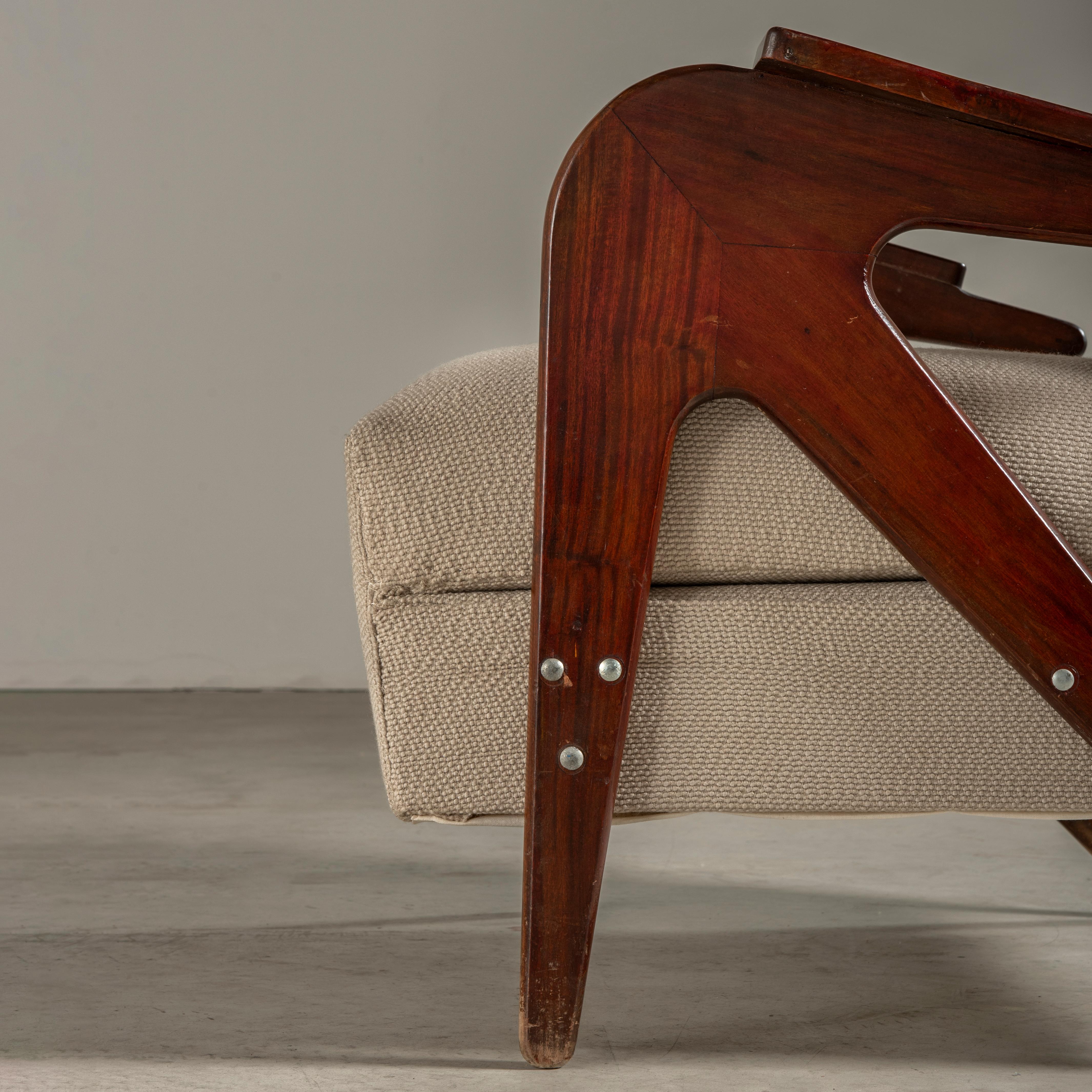 Tridente' Lounge Chair, von Móveis Drago, brasilianisches Mid-Century Modern Design (Moderne der Mitte des Jahrhunderts) im Angebot