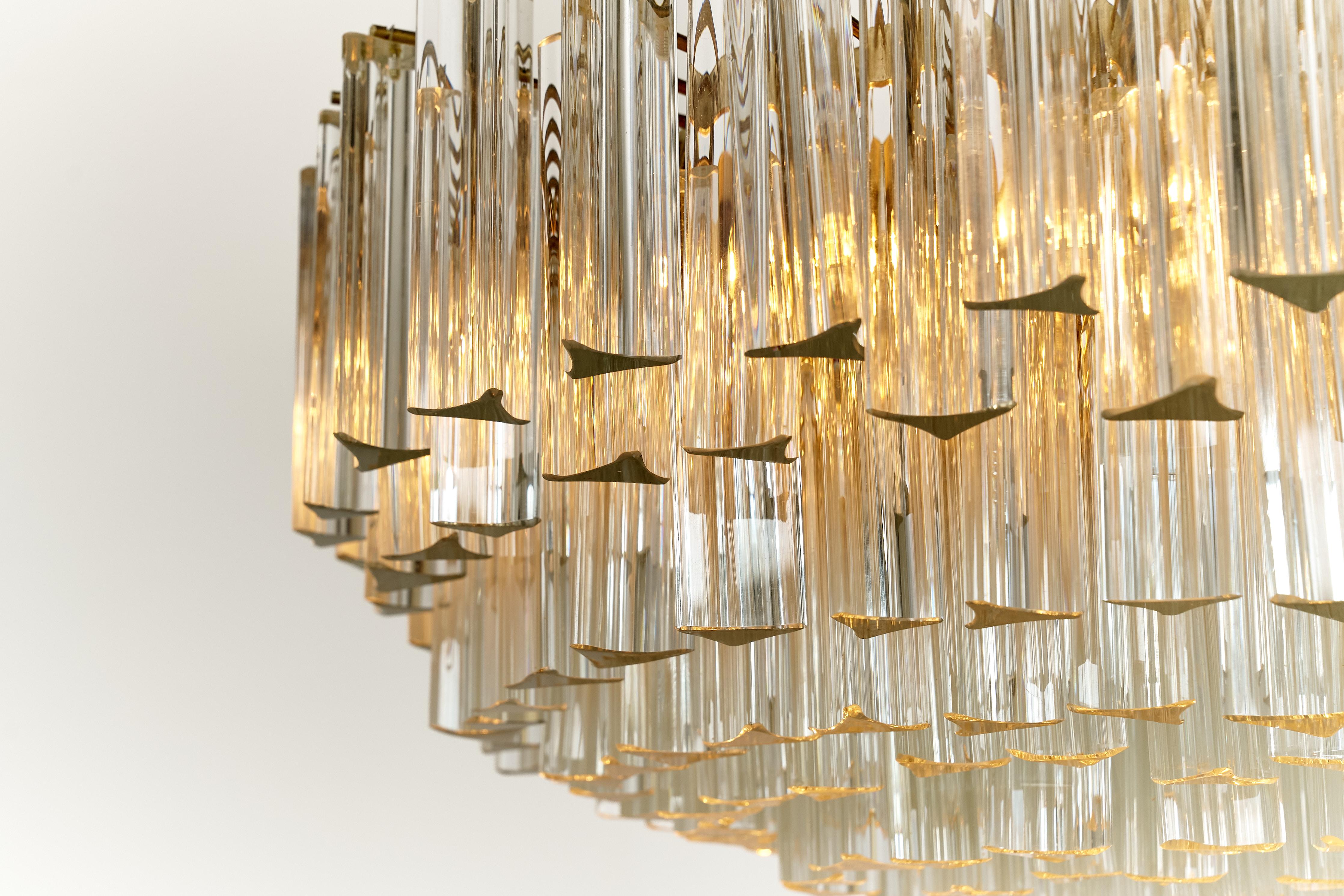Triedri Chandelier in Murano Glass designed and manufactured by Venini 1