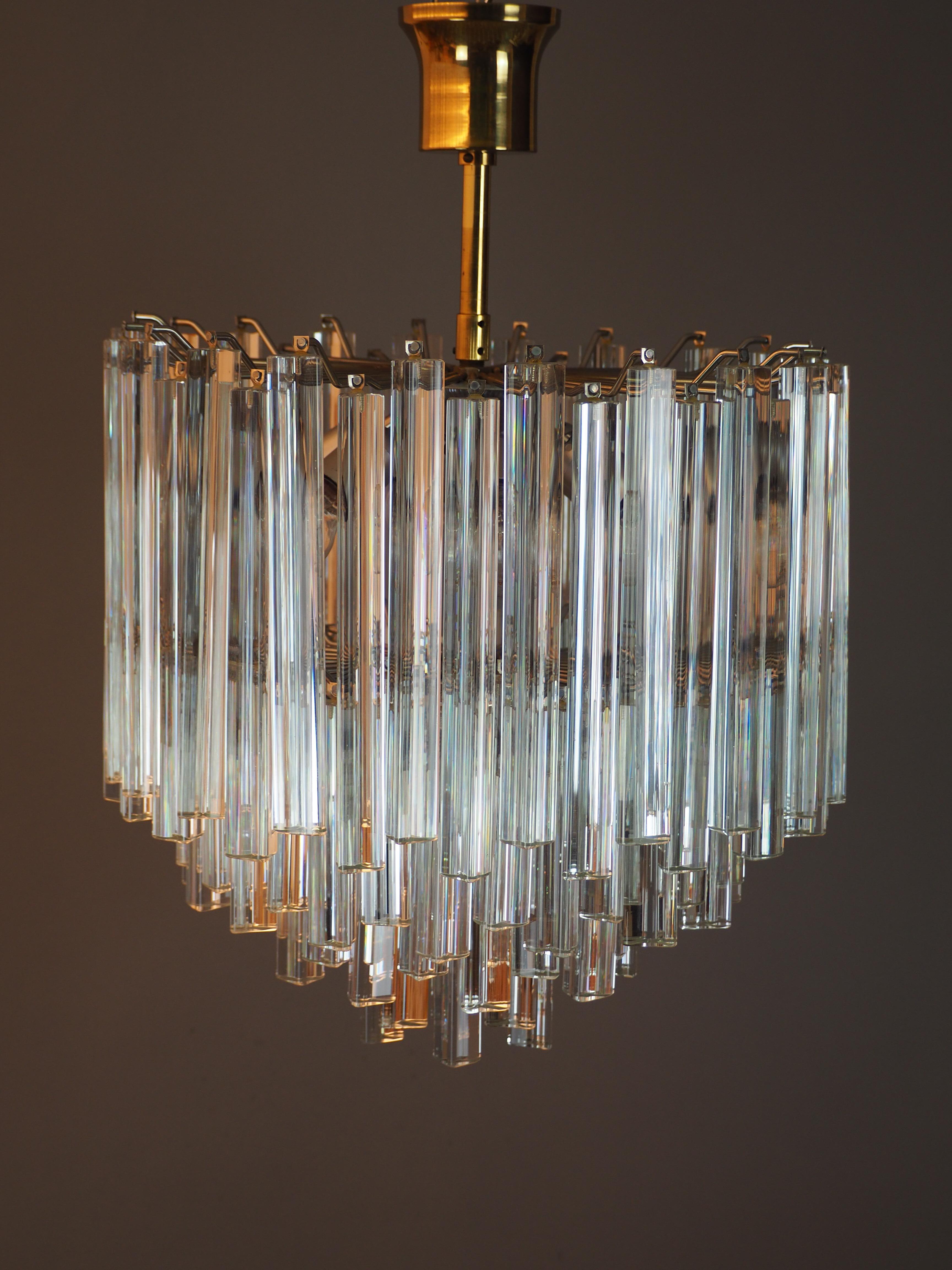 Mid-20th Century Triedri Murano Glass and Brass Chandelier Attributed to Venini, Italy, 1960s For Sale