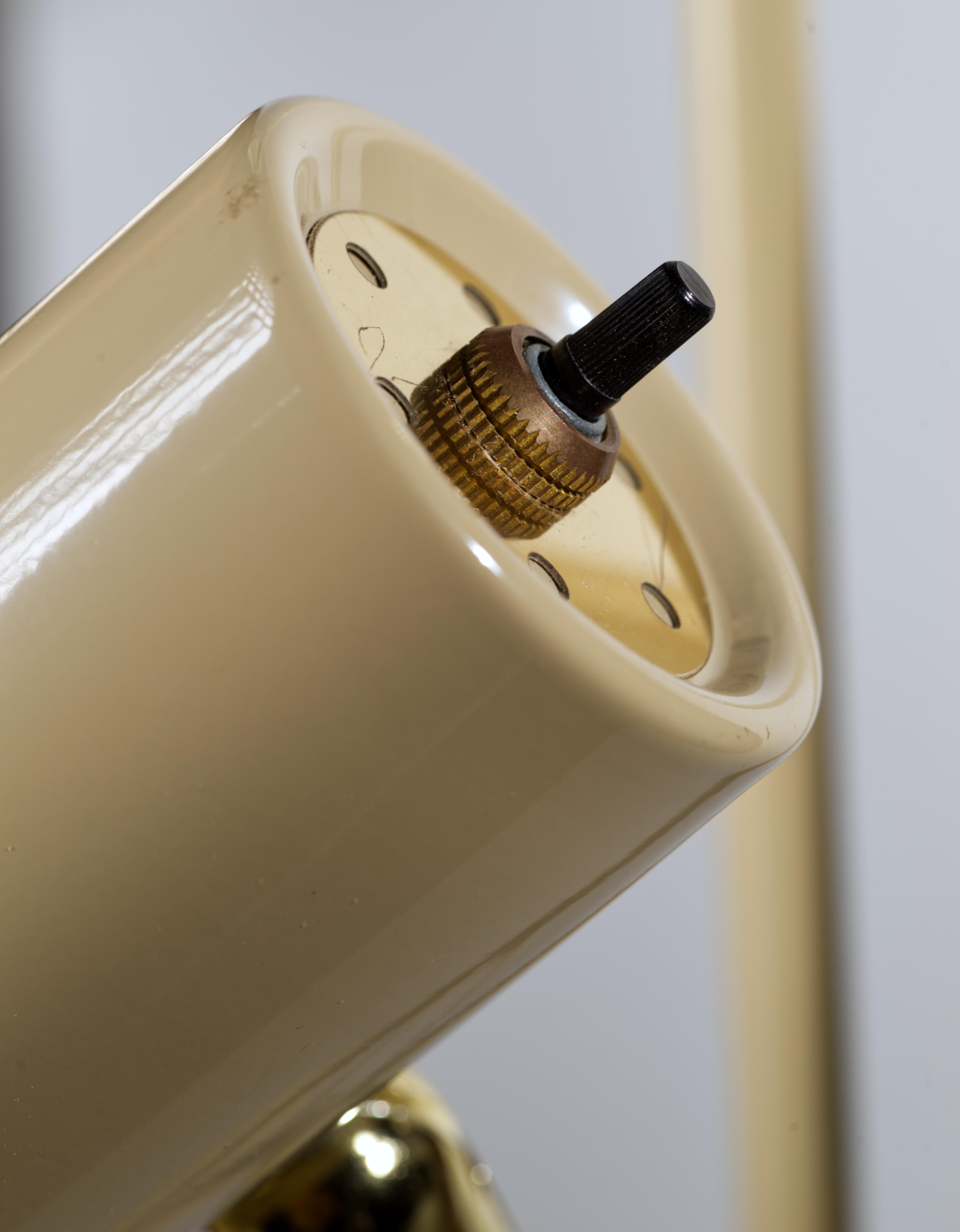 Triennale Floor Lamp Attributed to Gerald Thurston for Lightolier, 1960s For Sale 5