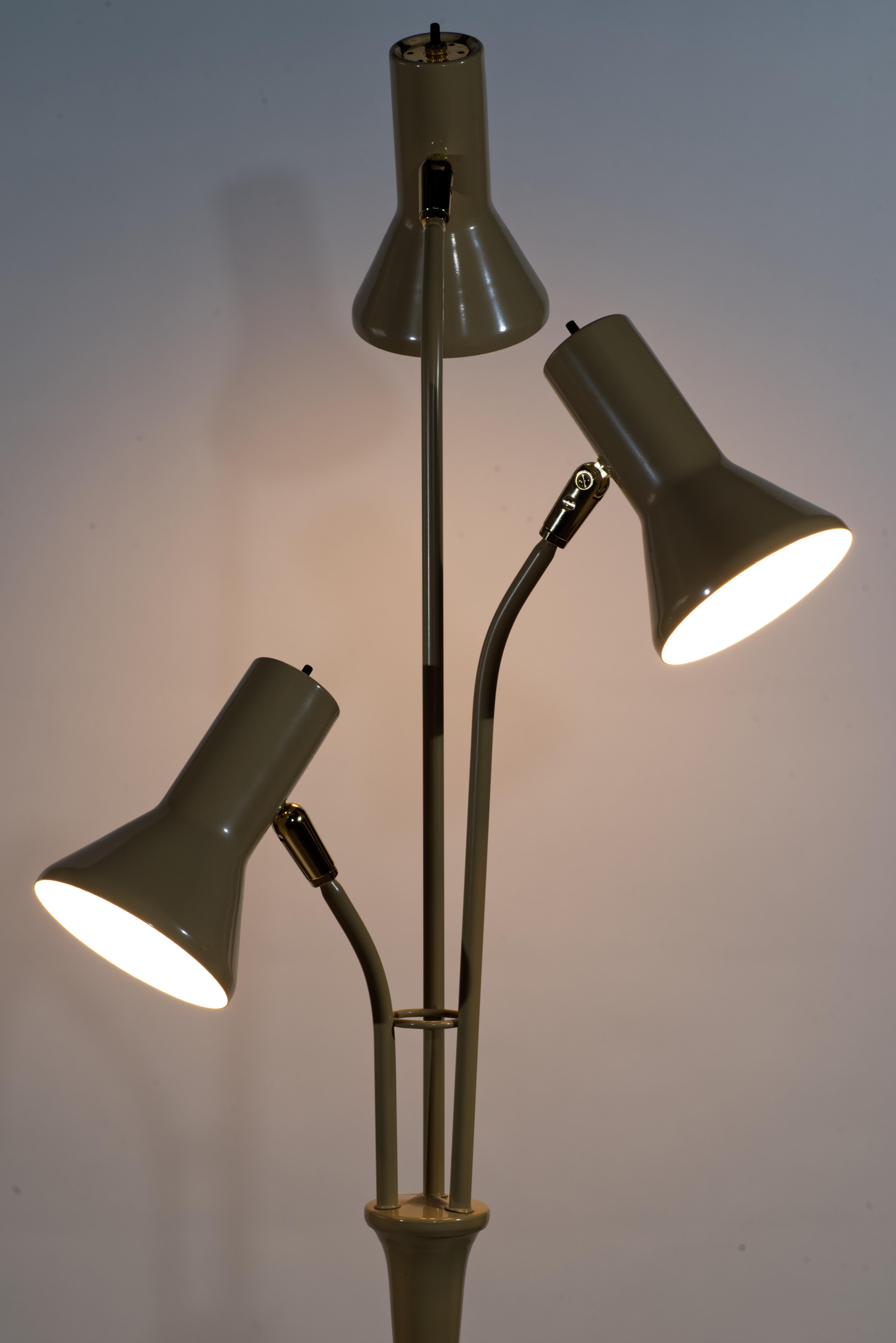Triennale Floor Lamp Attributed to Gerald Thurston for Lightolier, 1960s For Sale 7