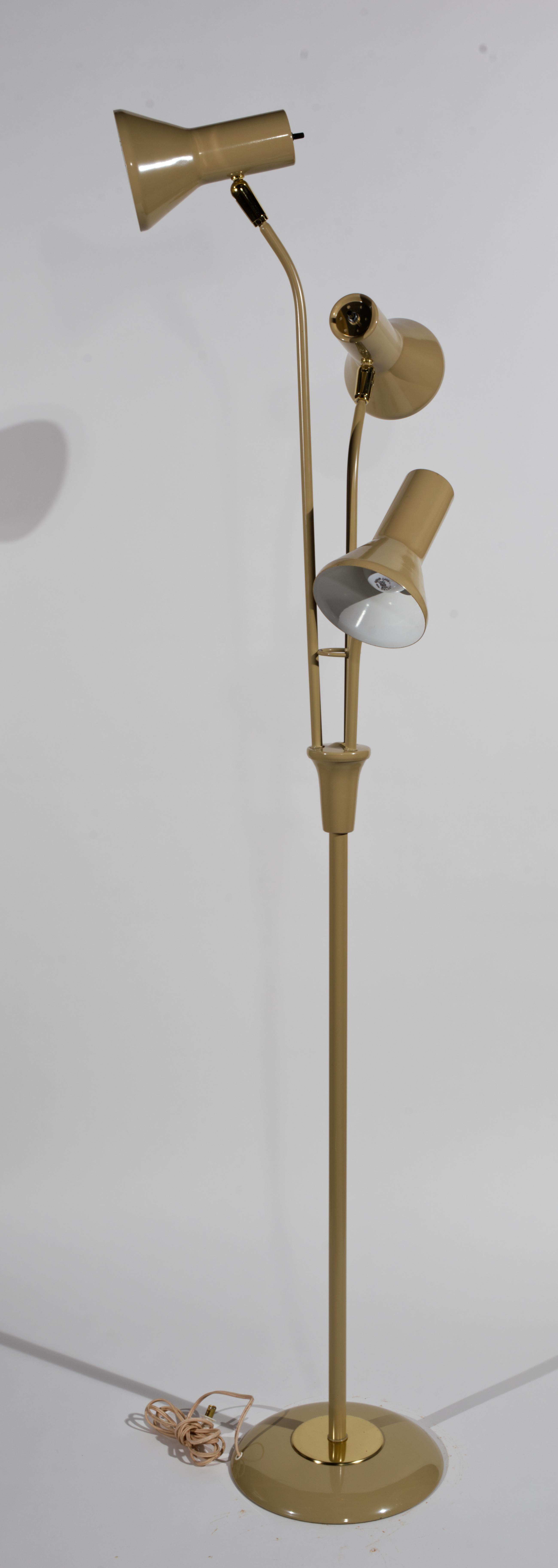 Mid-Century Modern Triennale Floor Lamp Attributed to Gerald Thurston for Lightolier, 1960s For Sale