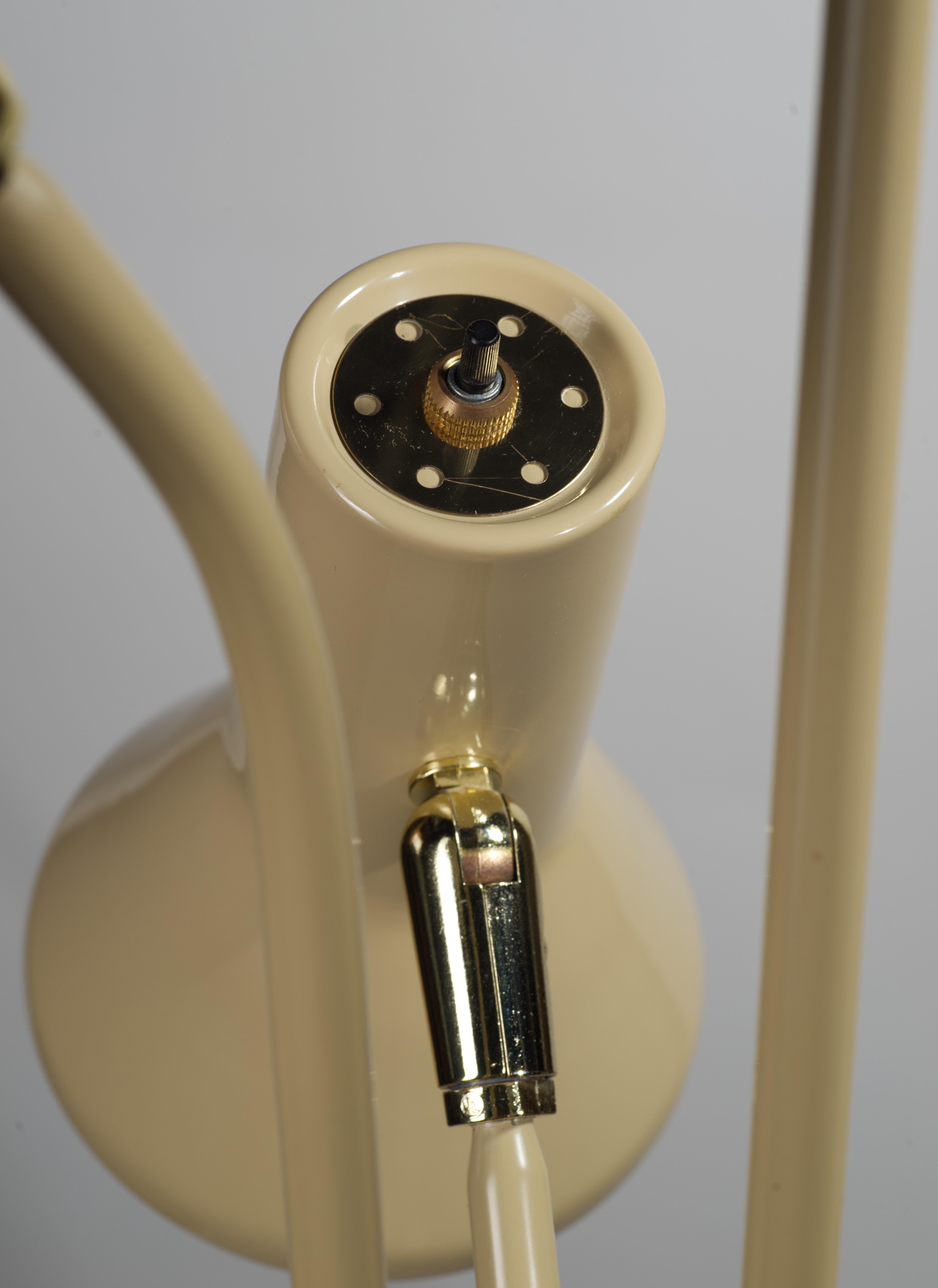 Triennale Floor Lamp Attributed to Gerald Thurston for Lightolier, 1960s For Sale 3
