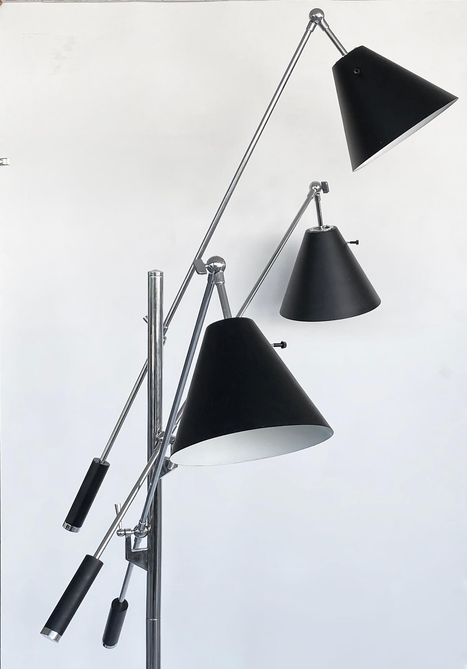 Mid-Century Modern Triennale Floor Lamp by Angelo Lelli for Arredoluce Italy For Sale