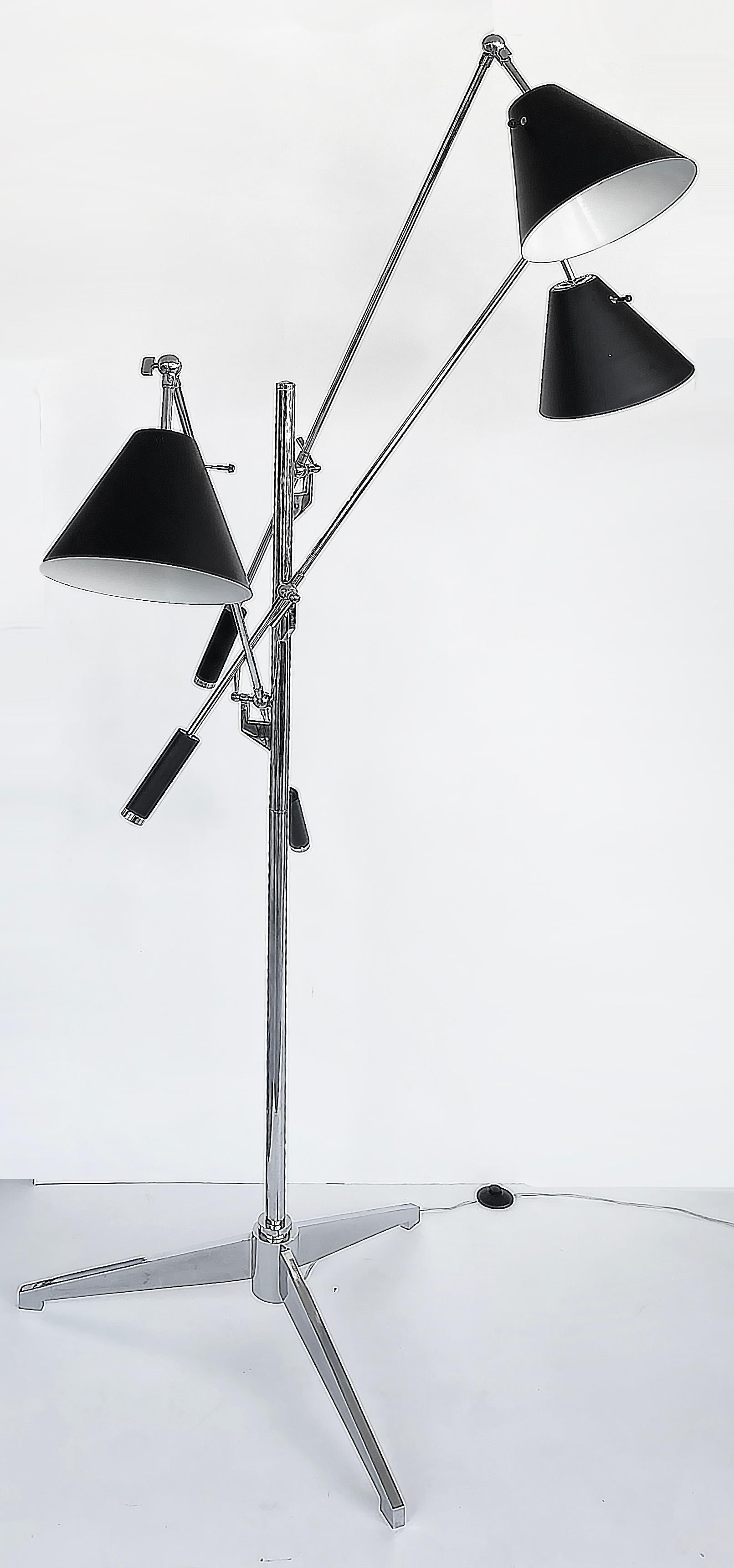 Triennale Floor Lamp by Angelo Lelli for Arredoluce Italy In Good Condition For Sale In Miami, FL