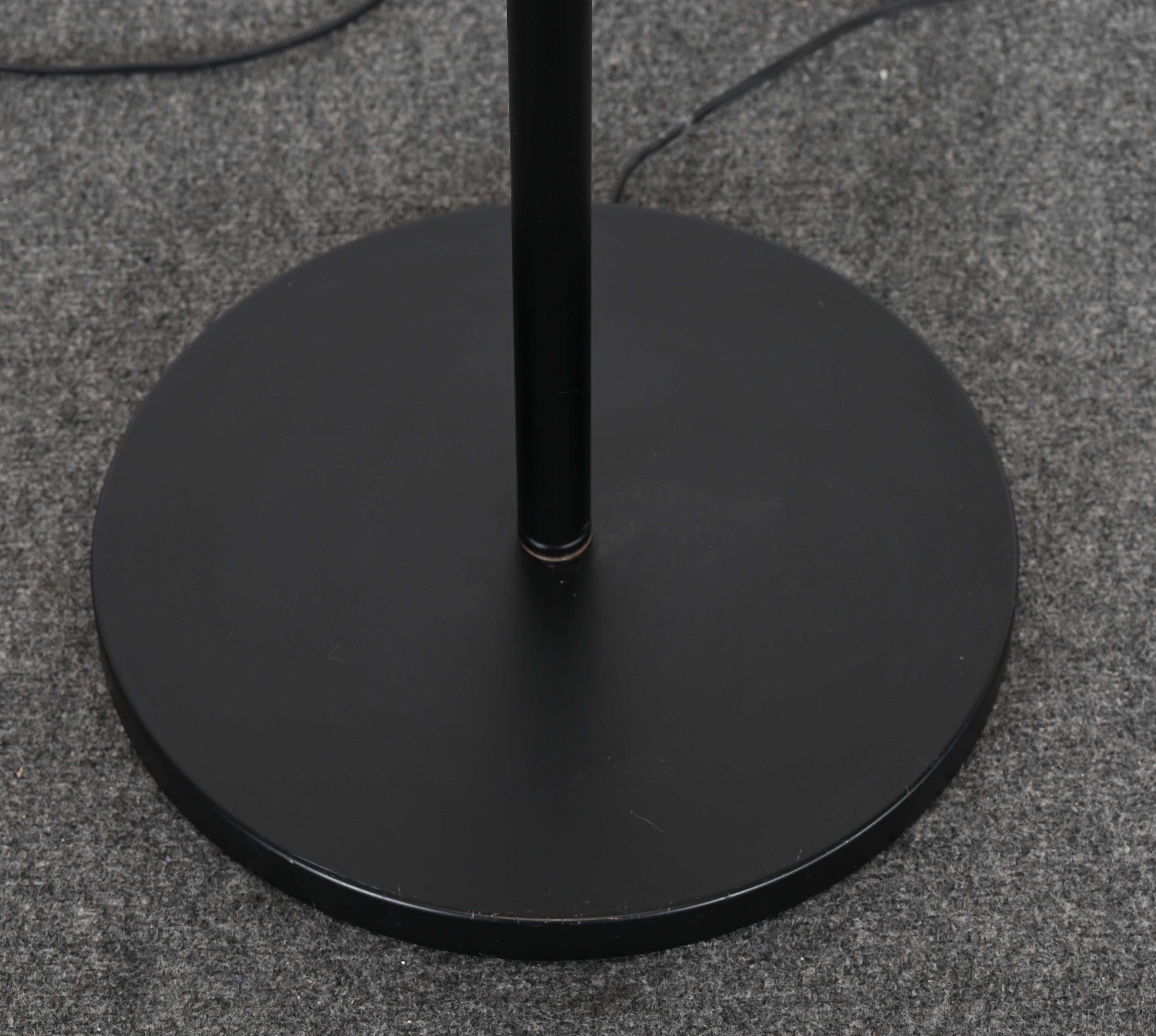 Triennale Floor Lamp by Robert Sonneman, 1960s 2