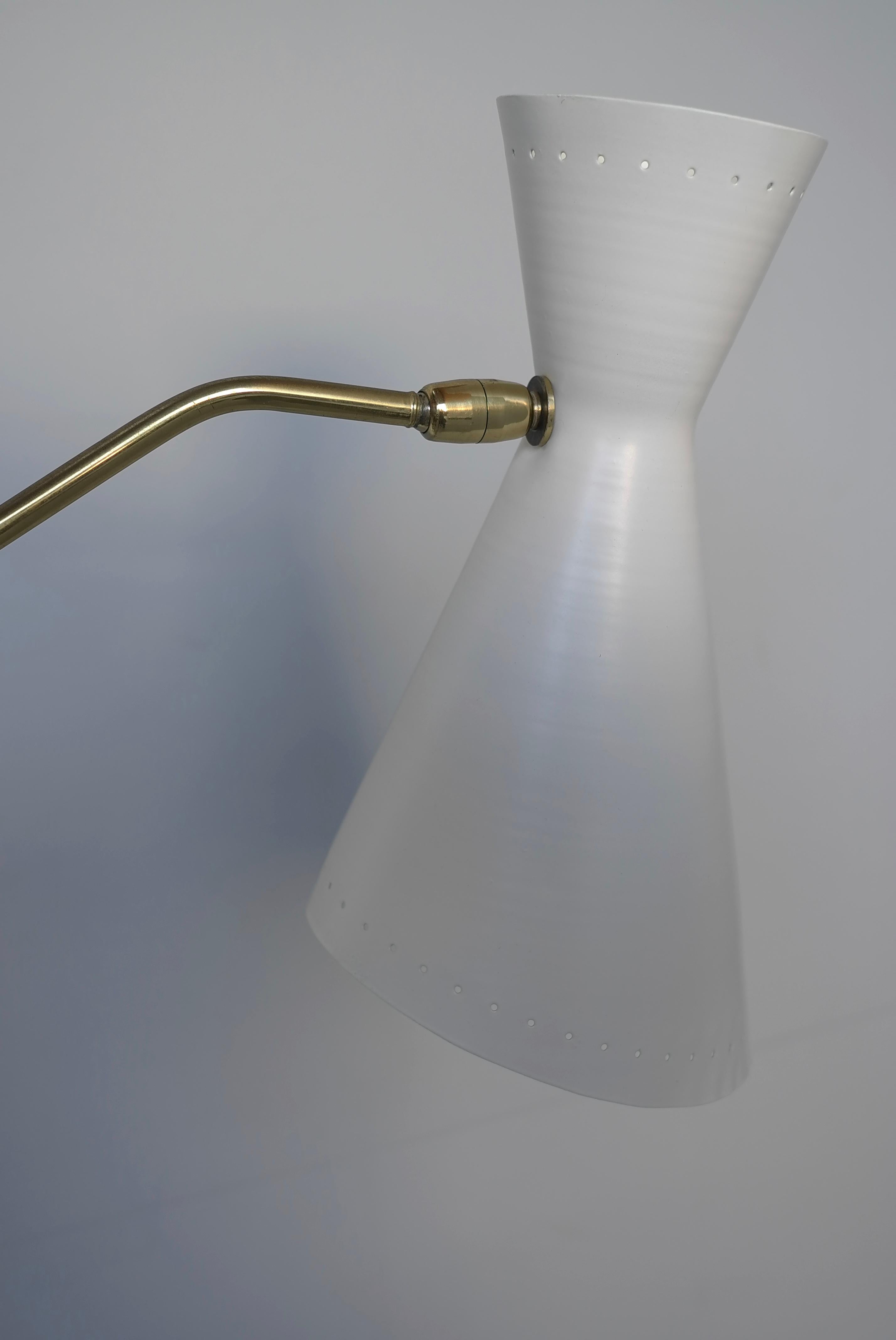 Lampadaire Triennale avec trois abat-jours orientables blanc cassé, Italie, années 1950 en vente 4