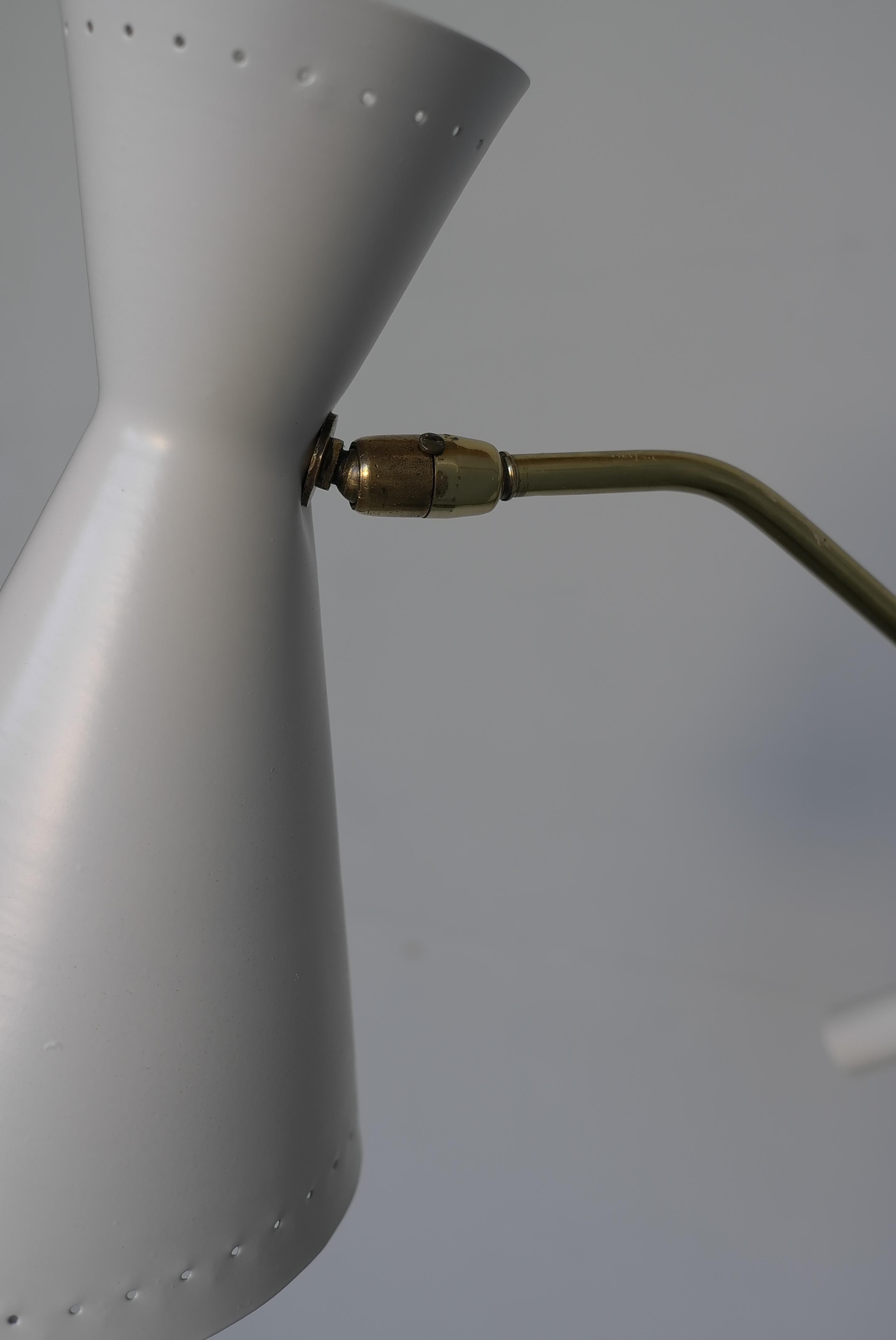 Lampadaire Triennale avec trois abat-jours orientables blanc cassé, Italie, années 1950 en vente 5