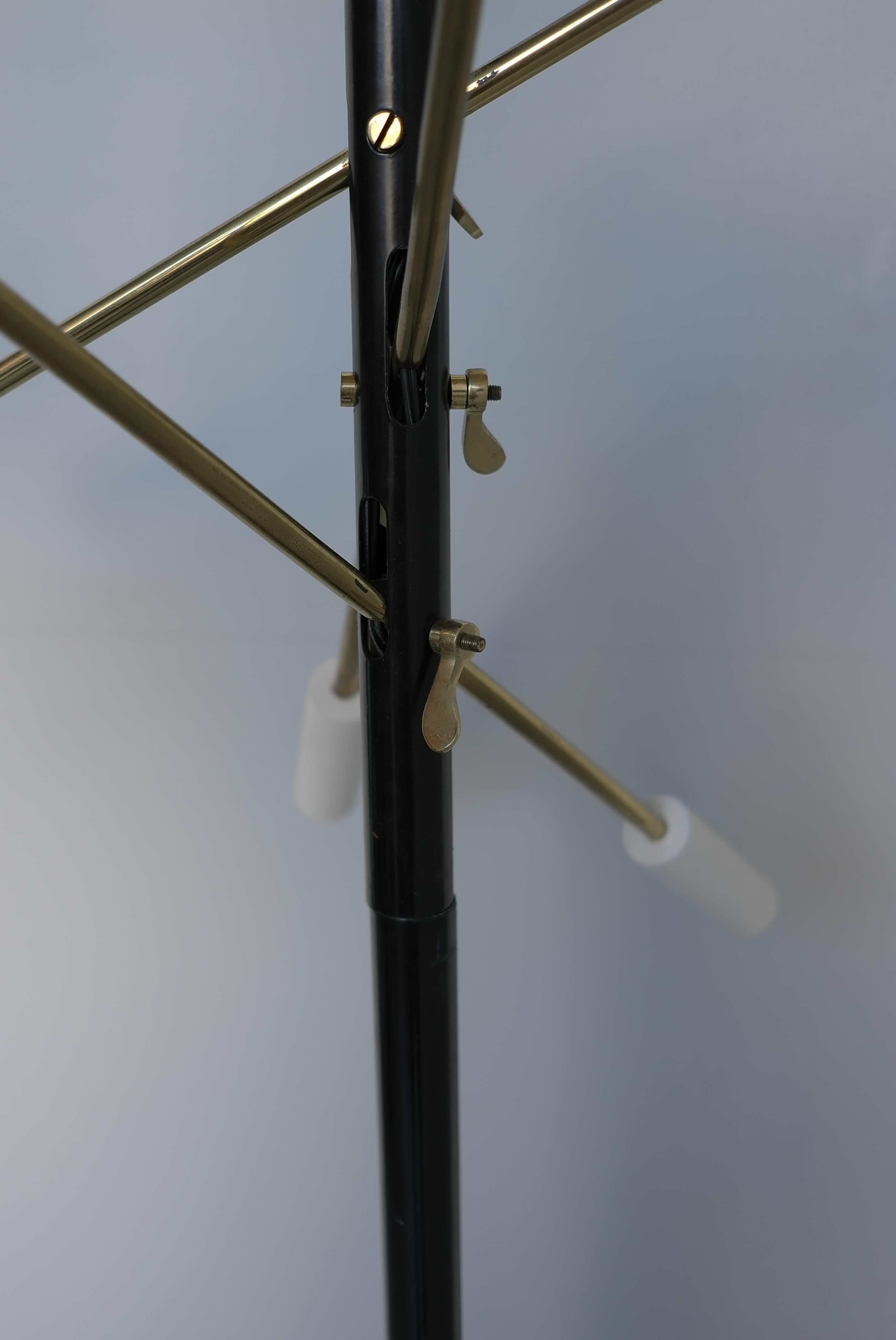 Lampadaire Triennale avec trois abat-jours orientables blanc cassé, Italie, années 1950 en vente 2