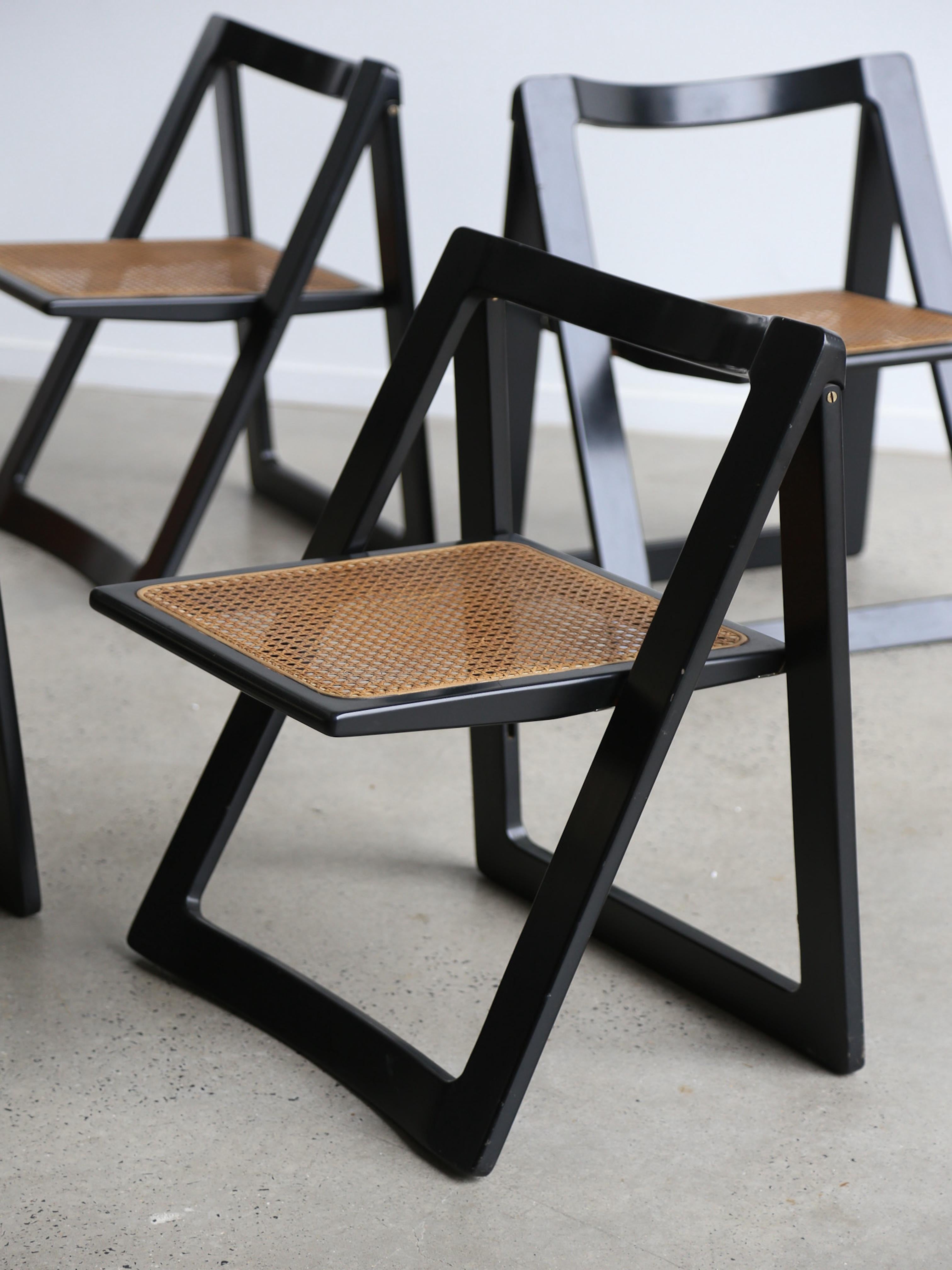 Trieste Set of Four Black Lacquered Folding Chairs by Jacob & D'aniello for Bazz In Good Condition For Sale In Byron Bay, NSW