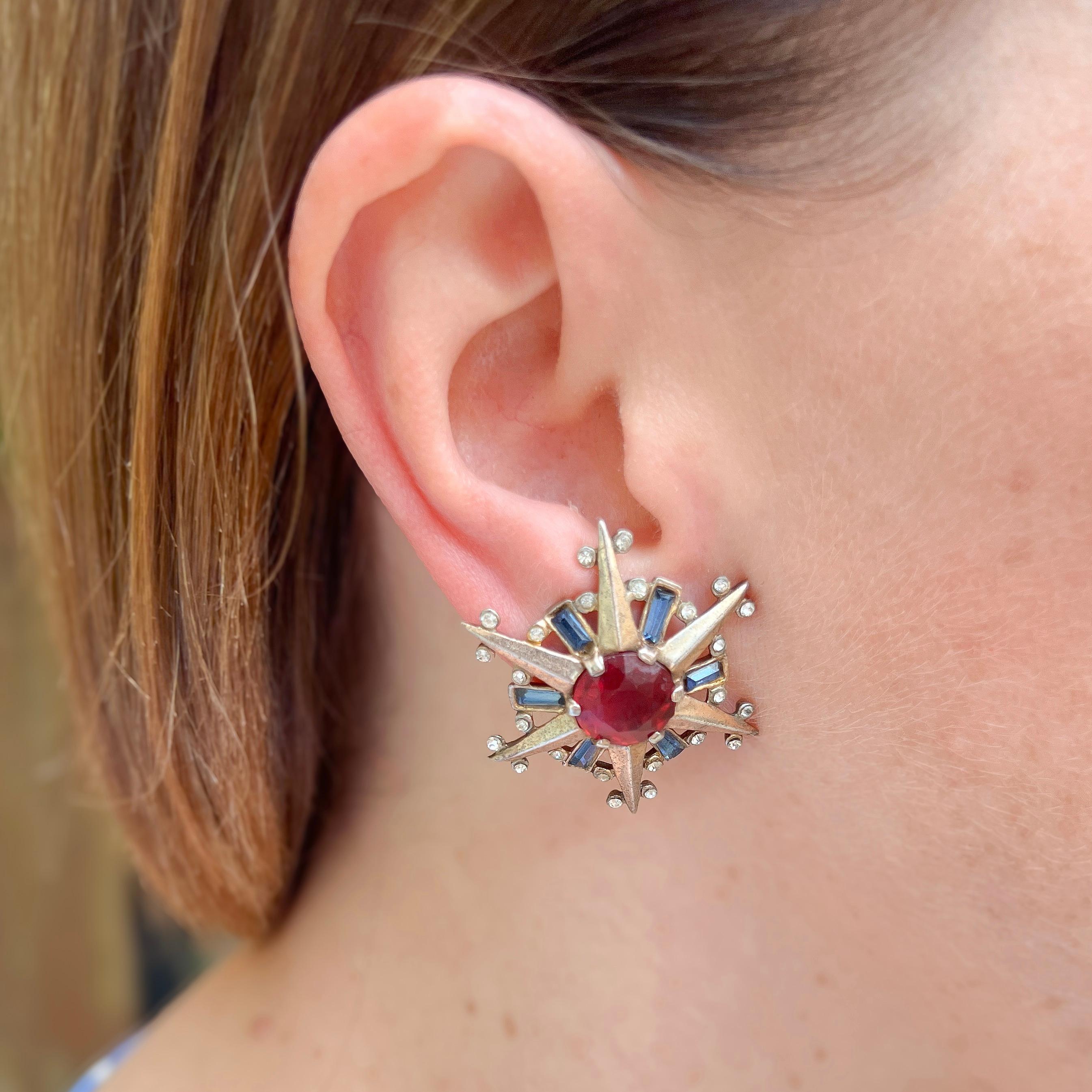 De las mujeres Trifari 1944 Conjunto de Broche y Pendientes Estrella Vintage de Plata de Ley Chapada en Oro en venta