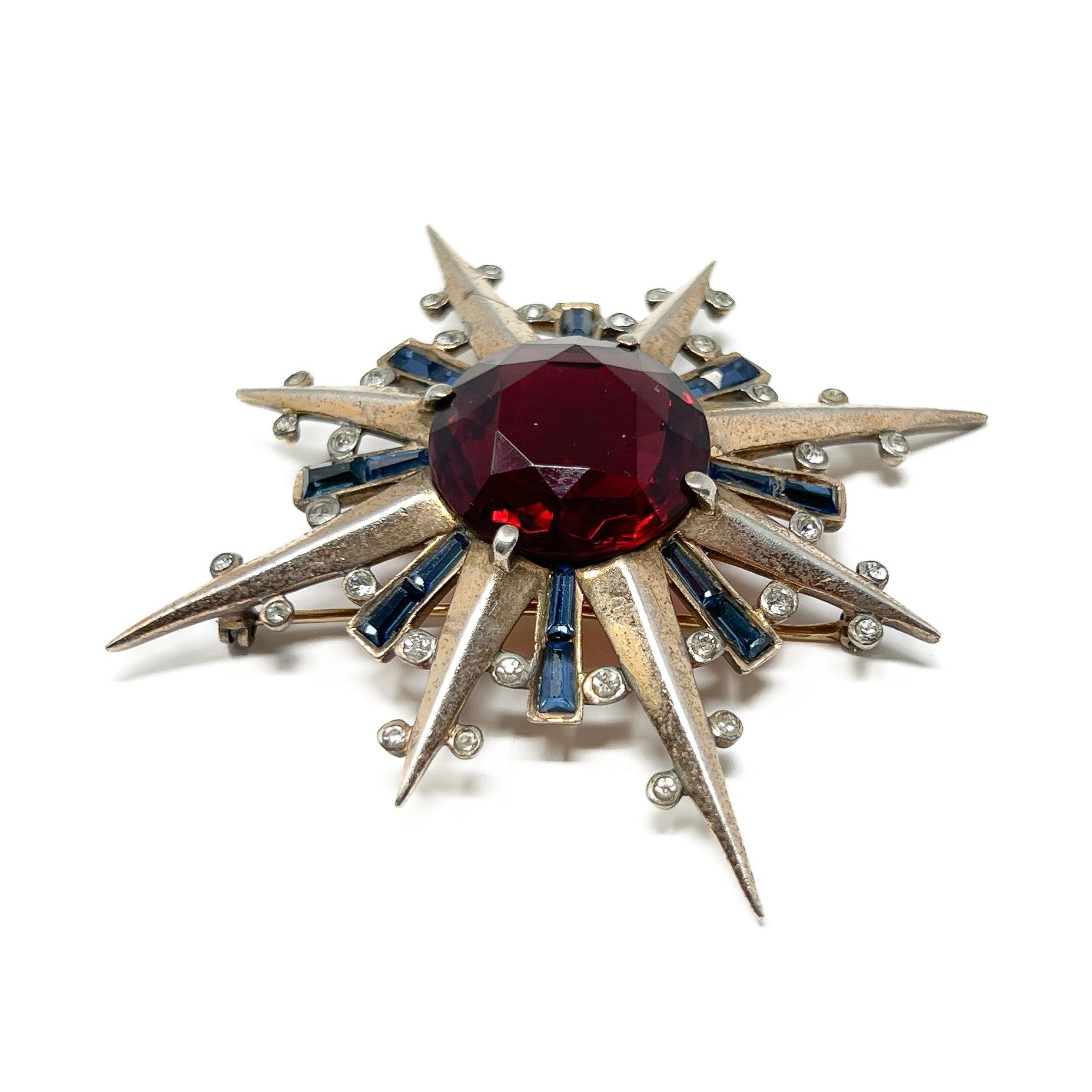 Trifari 1944 Conjunto de Broche y Pendientes Estrella Vintage de Plata de Ley Chapada en Oro en venta 3
