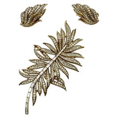 Vintage Trifari 1950s Multi Leaf Branch Pin and Earrings Set