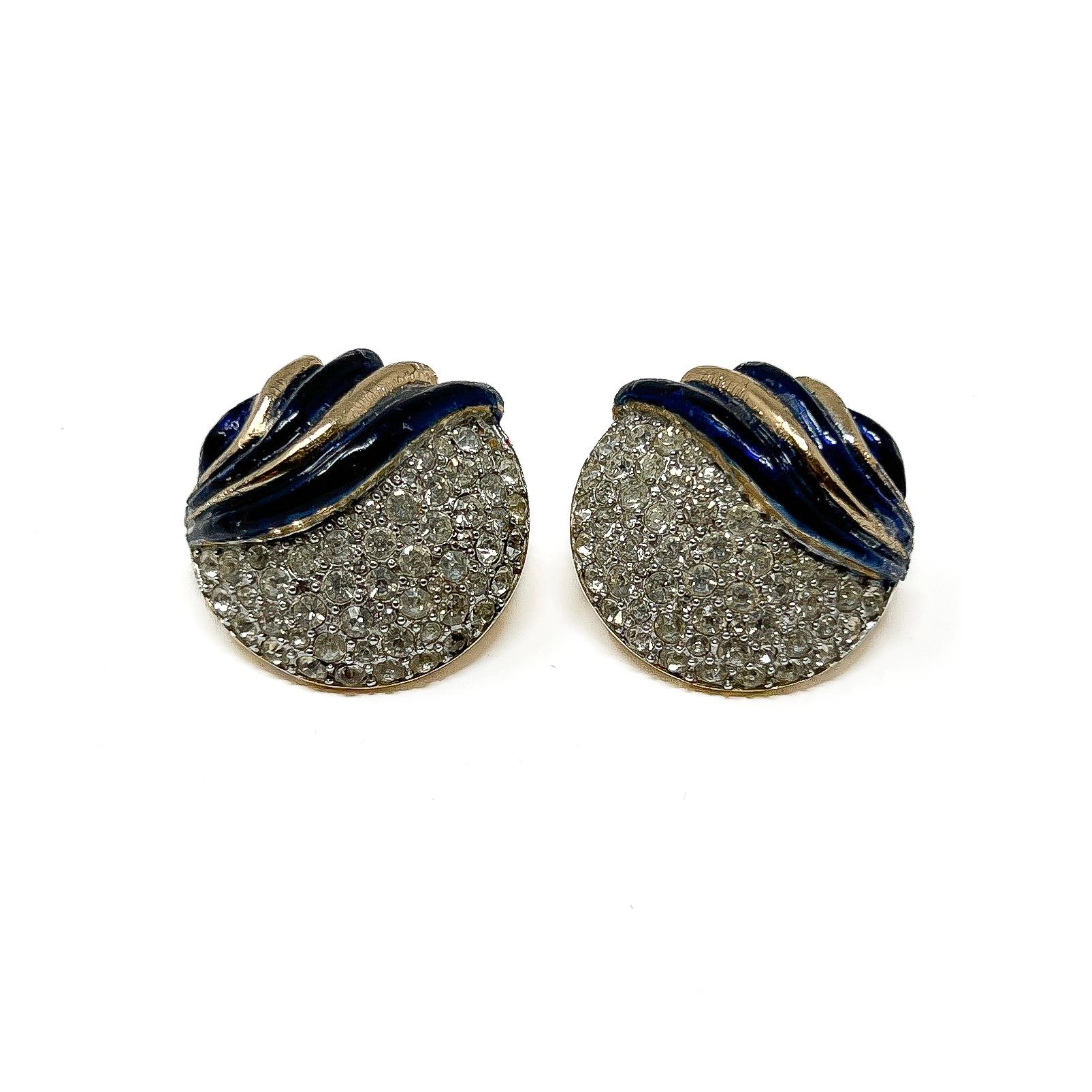 Trifari 1960s Gold Plate, Enamel and Rhinestone Vintage Cuff and Earrings Set For Sale 1