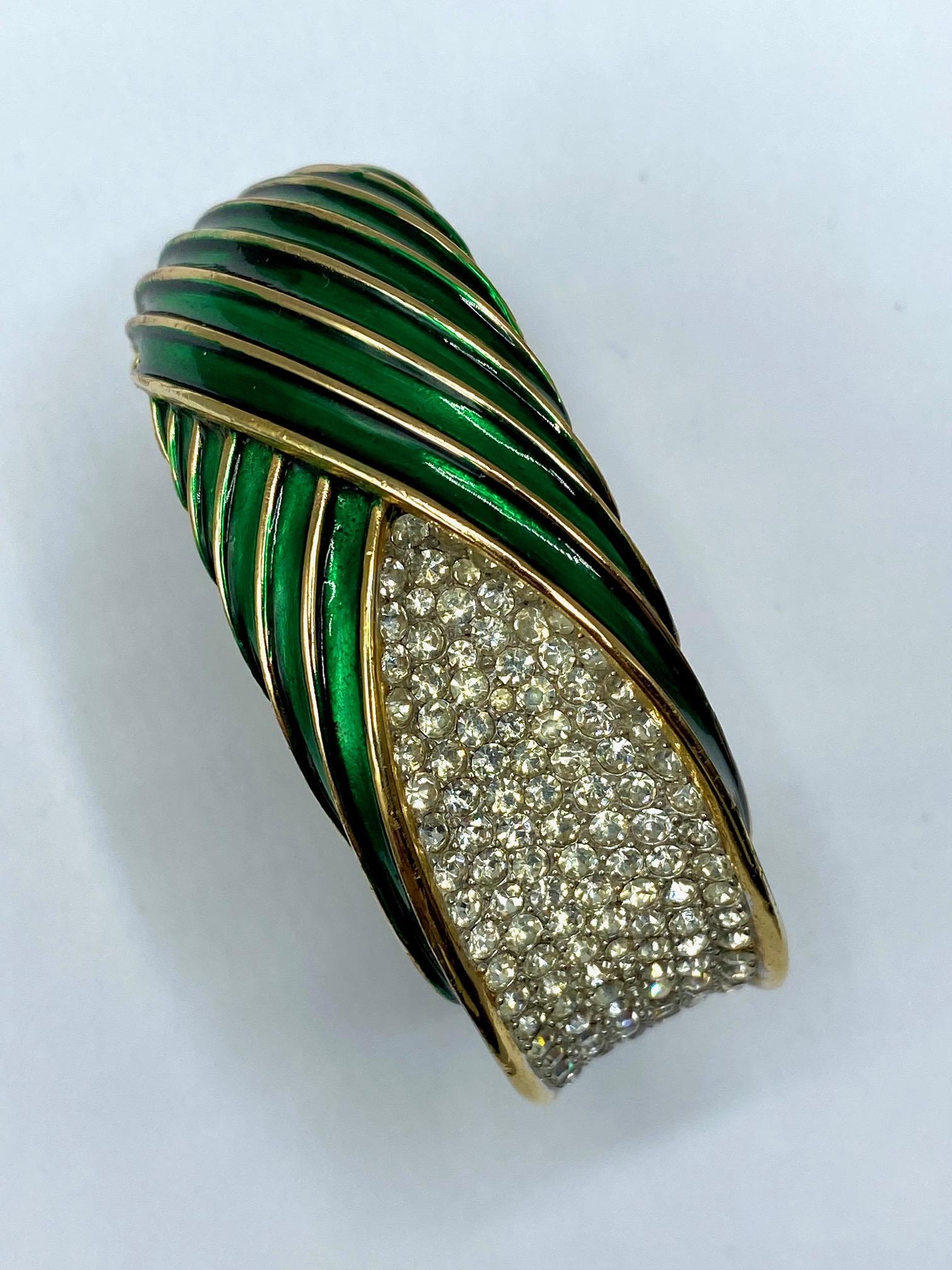 Trifari 1960s Green Enamel on Gold and Rhinestone Bangle In Excellent Condition In New York, NY
