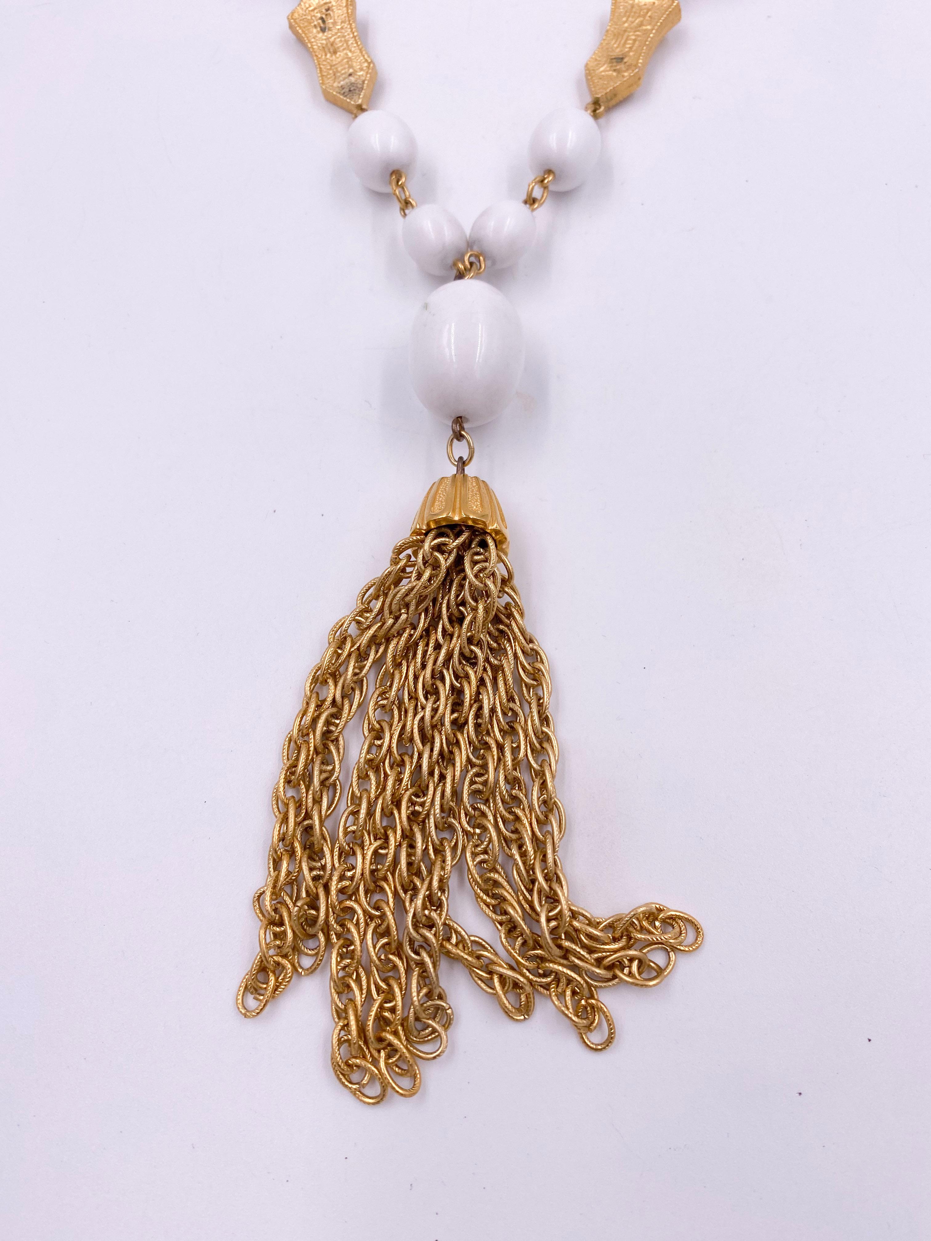 Trifari 1960s White Ball/ Gold Tassel Crown Necklace For Sale 1