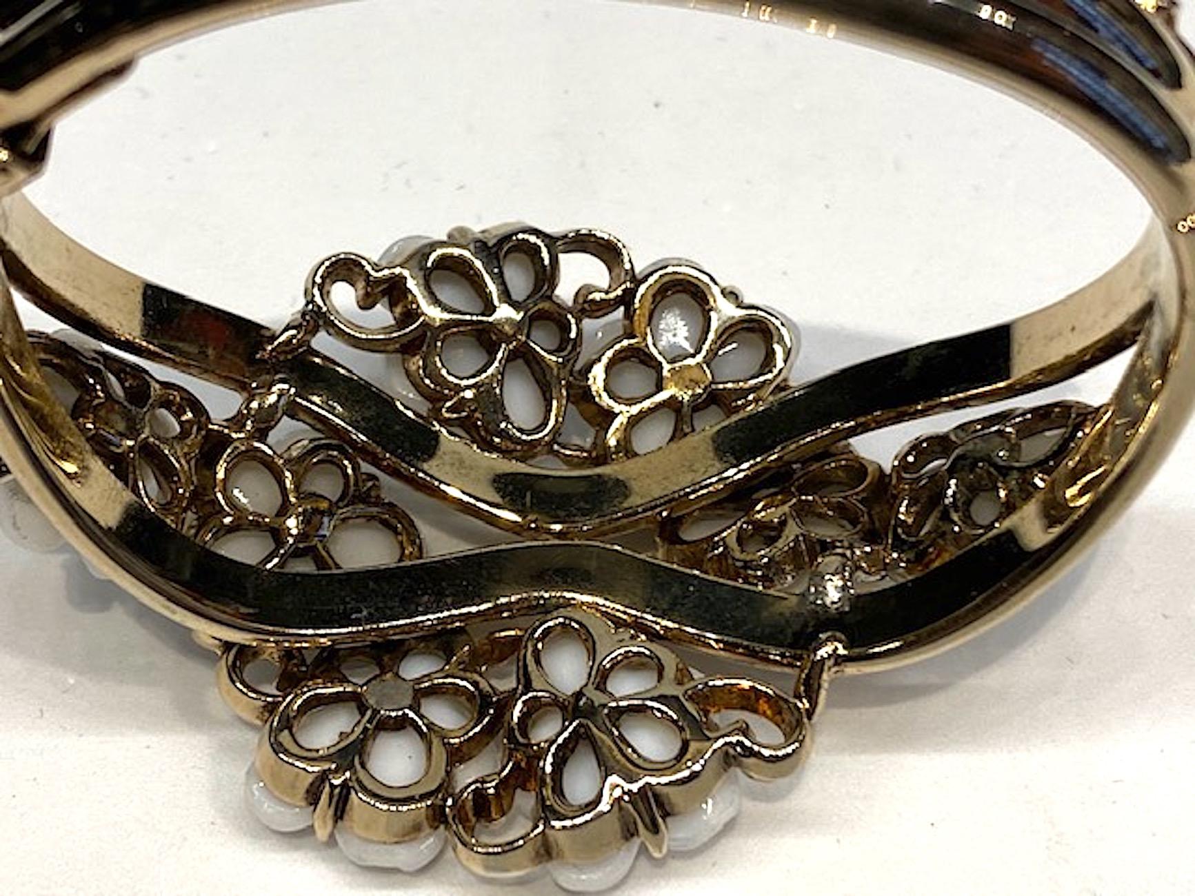 Trifari Alfred Philppe 1951 Glass Flower Bangle Bracelet 8