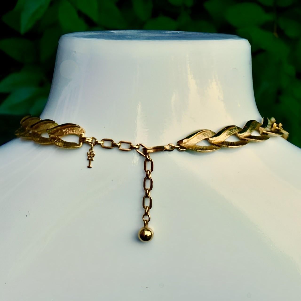 Trifari Brushed and Shiny Gold Plated Leaf Link Necklace For Sale 6