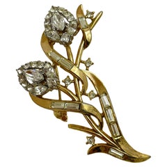Vintage TRIFARI crown ALFRED PHILIPPE gold rhinestone flower designer brooch