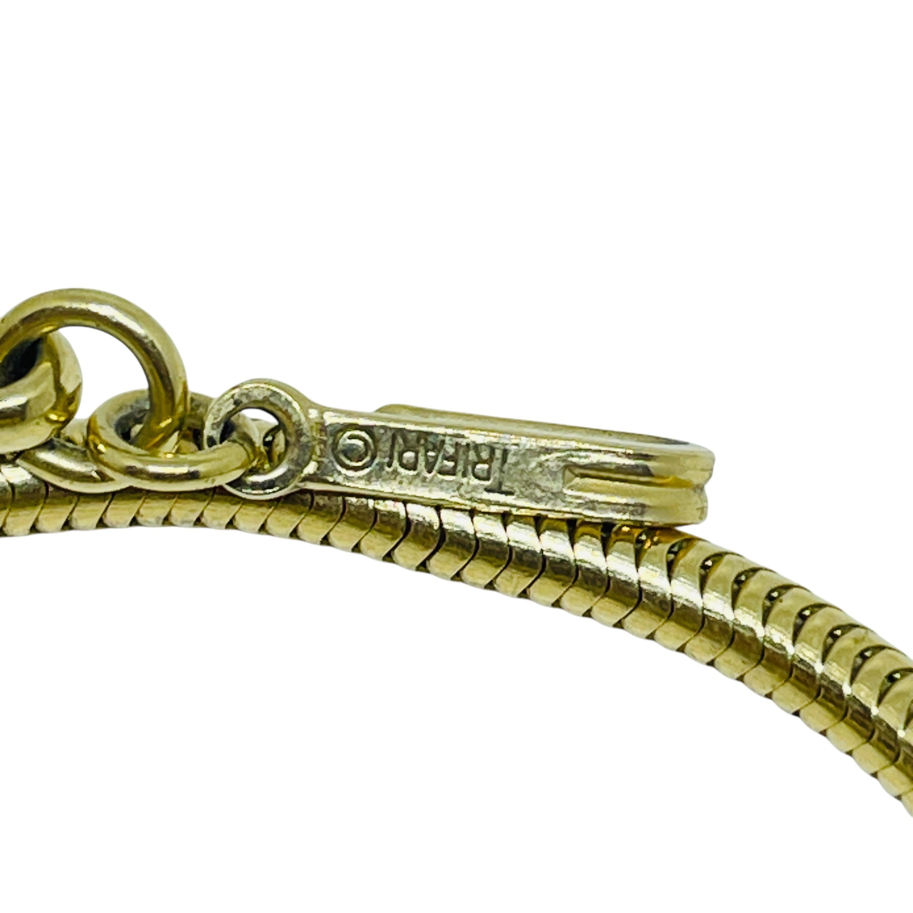 Trifari corona firmata oro perla strass fiore collana di design in vendita 1