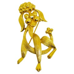 TRIFARI crown signed gold tone dog figural pin brooch