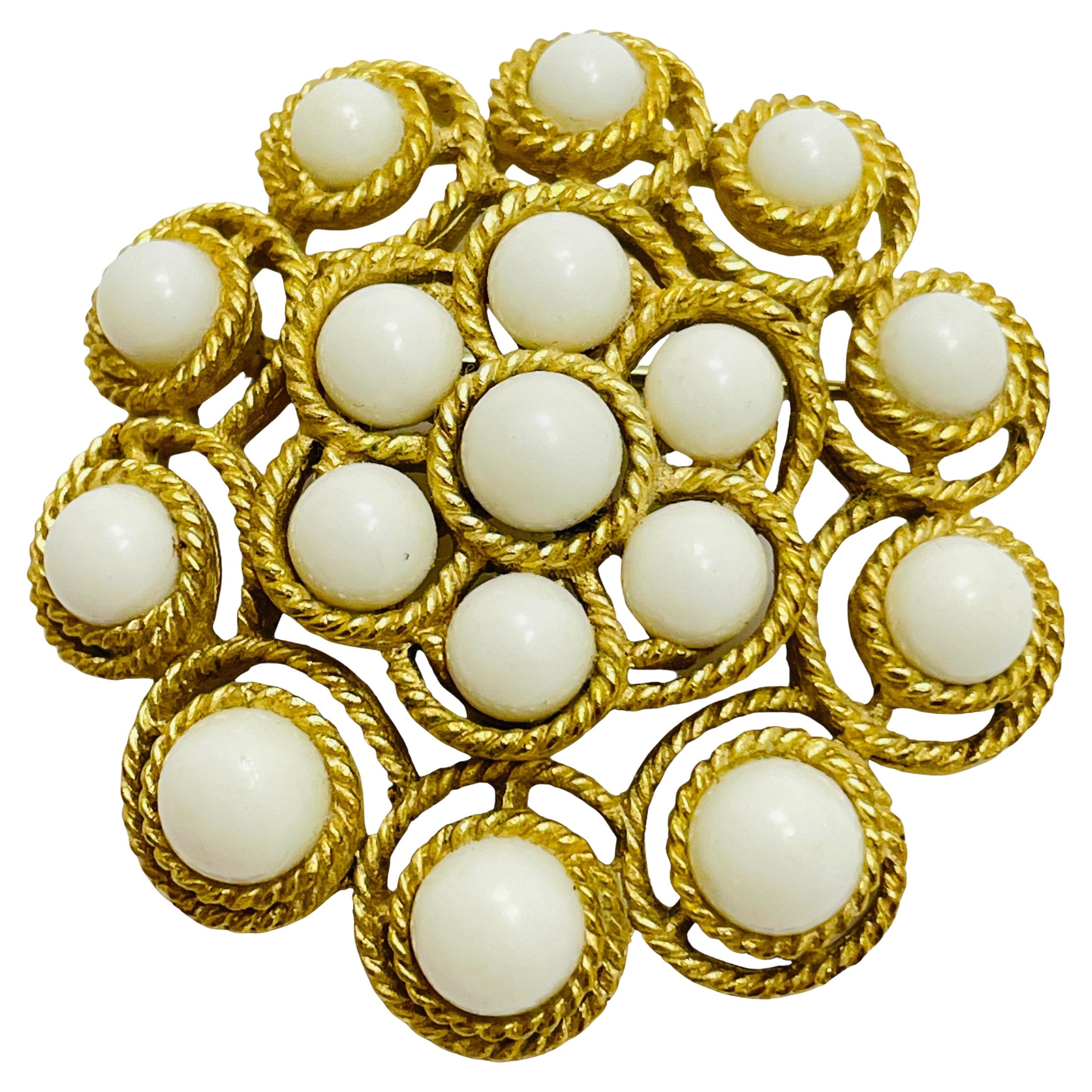 TRIFARI, broche de créateur vintage en or signée