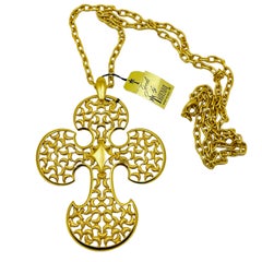 TRIFARI crown signed vintage gold tone cross designer necklace with tags