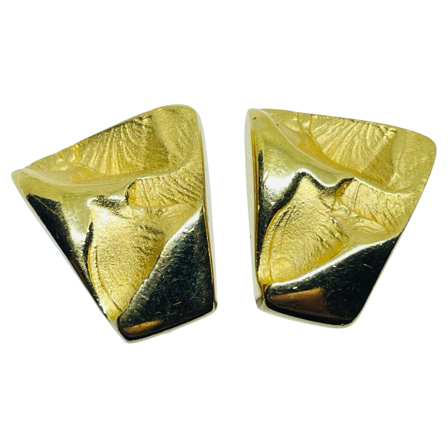 Is Trifari jewelry always marked?