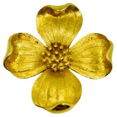 TRIFARI crown signed vintage gold tone flower designer brooch TRIFARI crown signed vintage gold tone flower designer brooch