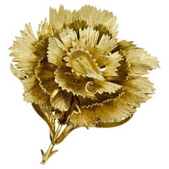 TRIFARI crown signed vintage gold tone large flower designer brooch