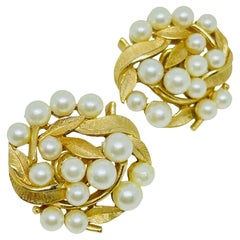 TRIFARI crown signed vintage gold tone pearl designer clip earrings
